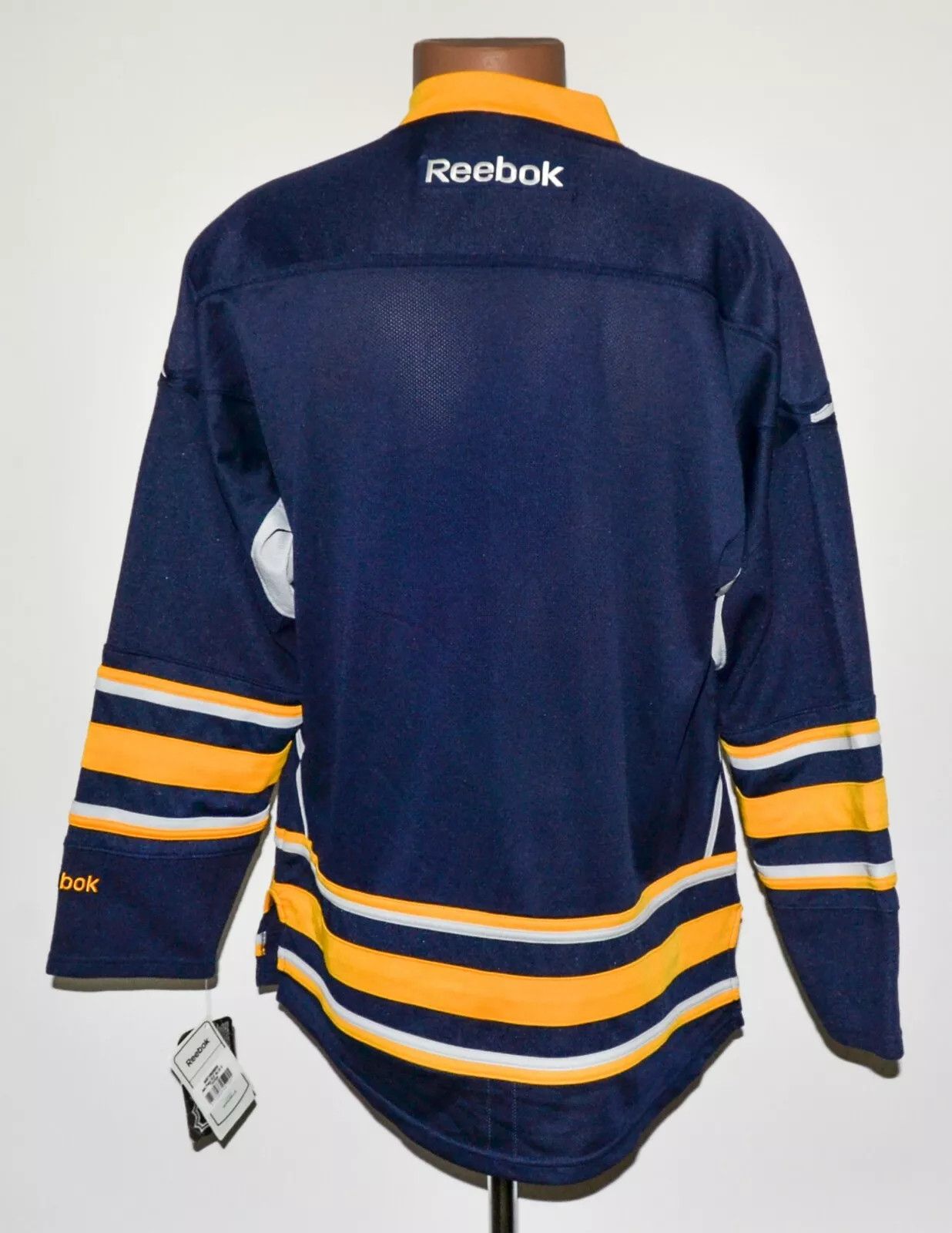 Reebok NHL BUFFALO SABRES ICE HOCKEY SHIRT JERSEY REEBOK SIZE S Size US S / EU 44-46 / 1 - 2 Thumbnail