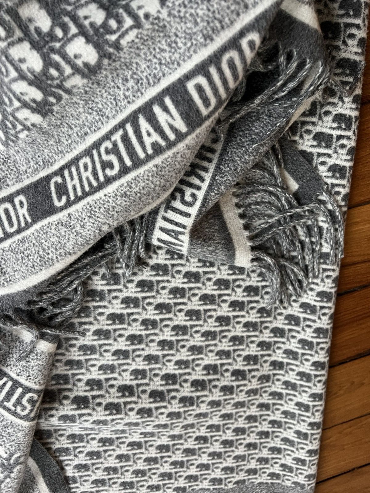 Dior Christian Dior Large Wool Plaid 140x140 Size ONE SIZE - 4 Thumbnail