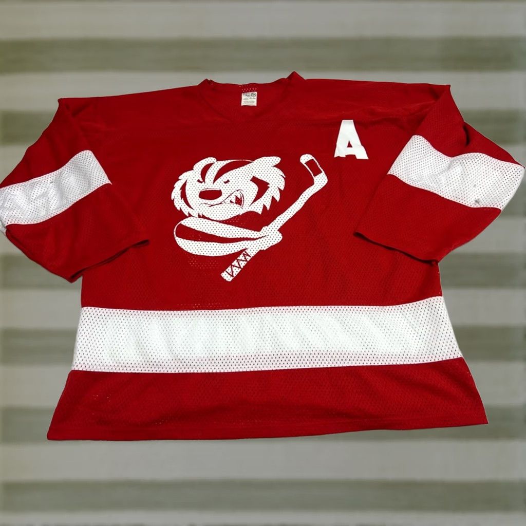 Vintage VINTAGE Wisconsin Badgers Athletic Knit Hockey Jersey Shirt XL Men Red Athletic Knit Size US XL / EU 56 / 4 - 1 Thumbnail