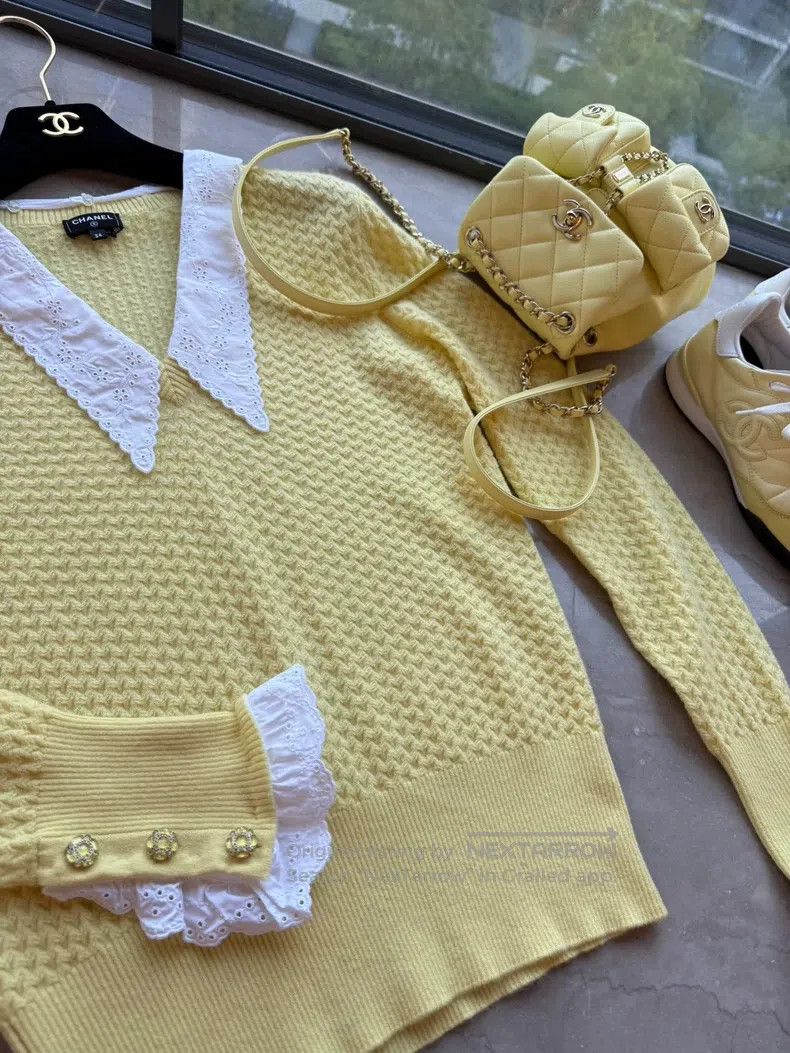 Chanel Chanel 24a detachable sleeve collar yellow cashmere cardig Size XXS / US 00 / IT 34 - 3 Thumbnail