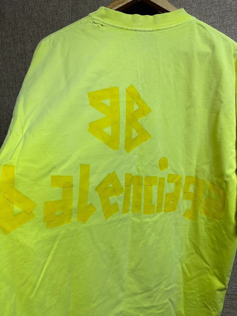 Balenciaga Balenciaga Tape Logo Short Sleeve T-Shirt Size US S / EU 44-46 / 1 - 5 Thumbnail
