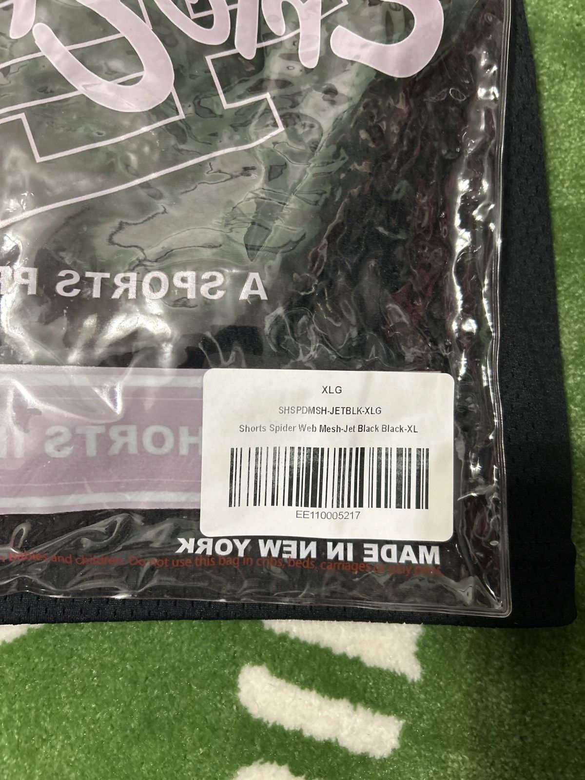 Eric Emanuel Eric Emanuel Shorts Spider Web Size XL Brand new W/Bag Size US 40 / EU 56 - 1 Thumbnail
