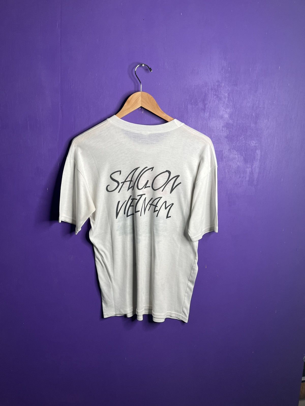 Vintage Vintage 70s Saigon Vietnam tourist t-shirt Size US M / EU 48-50 / 2 - 2 Thumbnail