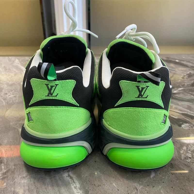 Louis Vuitton Runner Tatic Stylish Low-Top Sneakers 0079