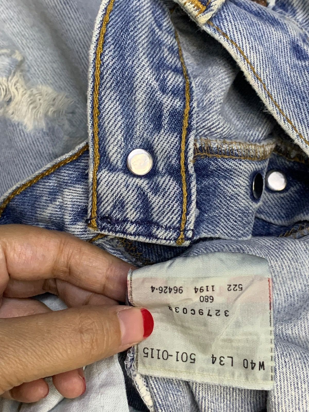 Levi's Vintage 90s Levis 501 Faded Wash Distressed Baggy Jeans Size US 37 - 10 Thumbnail