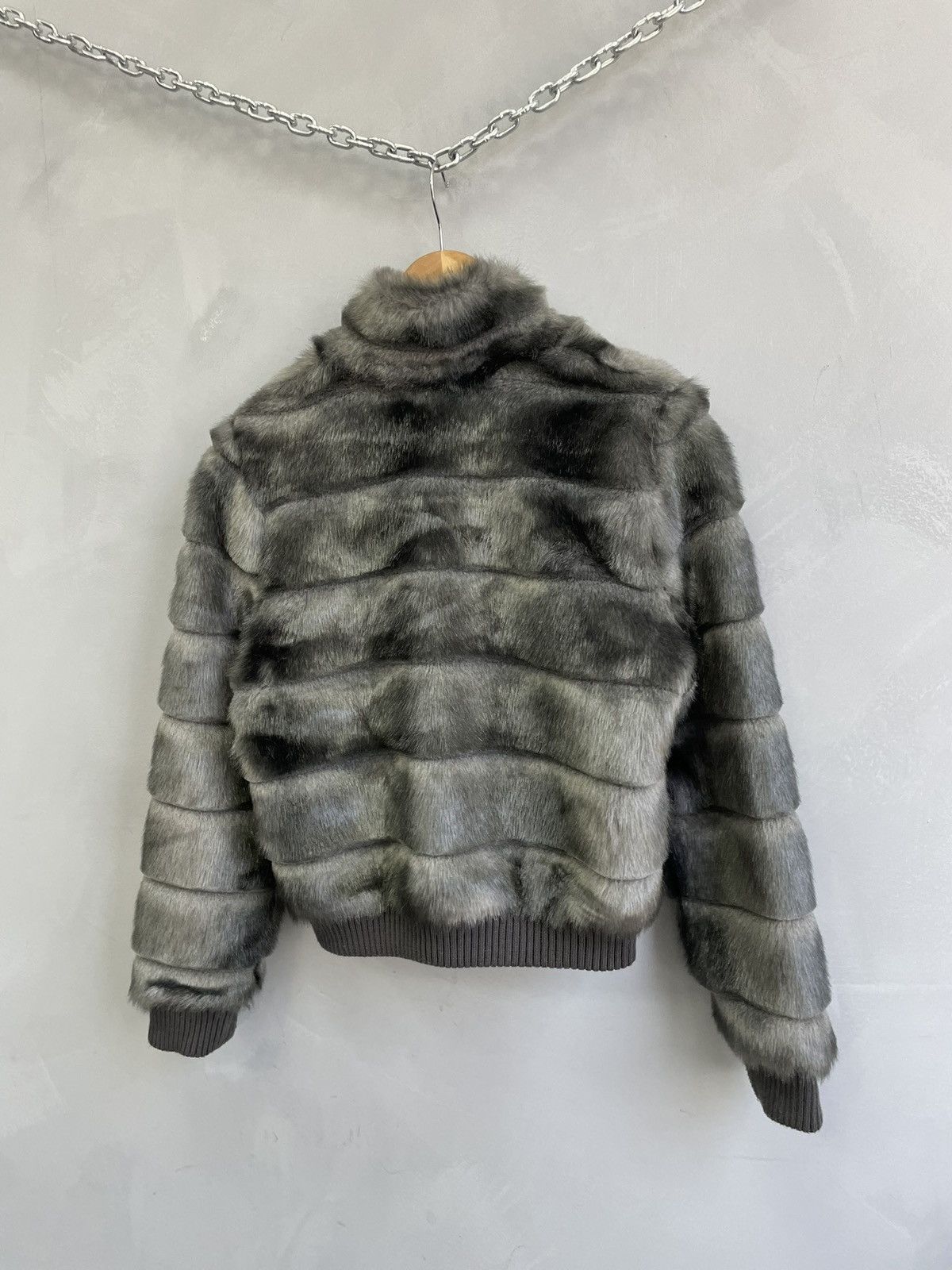 Divided Fur fuzzy bomber jacket hystericglamour style hype y2k Size S / US 4 / IT 40 - 19 Thumbnail