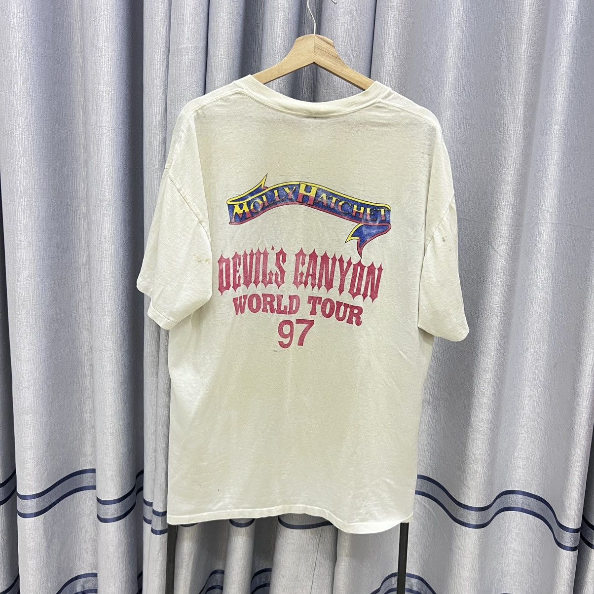 Band Tees Vintage 1997 Molly Hatchet Devil Canyon World Tour Tshirt Size US XL / EU 56 / 4 - 8 Thumbnail