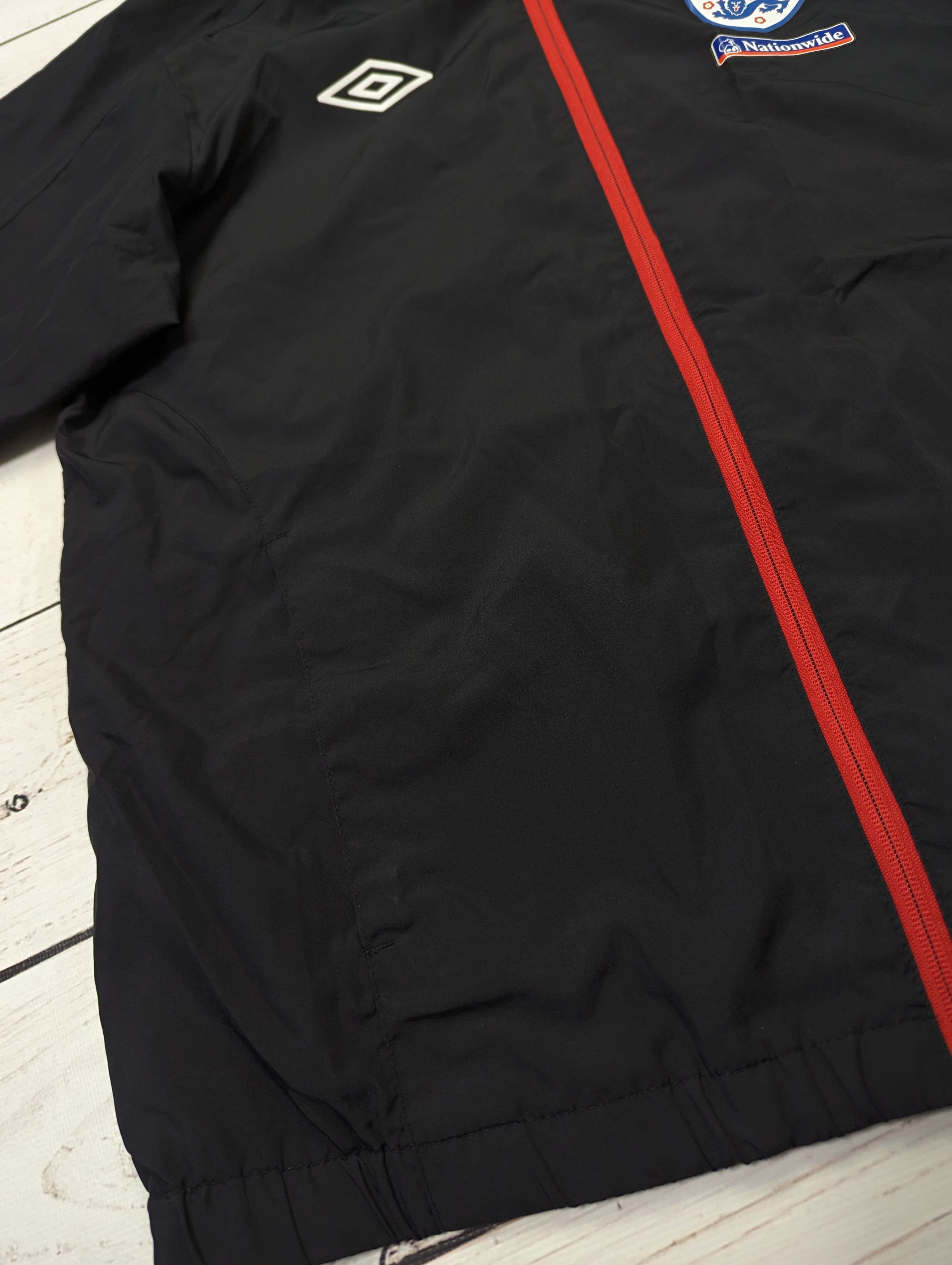 Umbro Umbro England 2010 2012 windbreaker light jacket size L Size US L / EU 52-54 / 3 - 8 Thumbnail