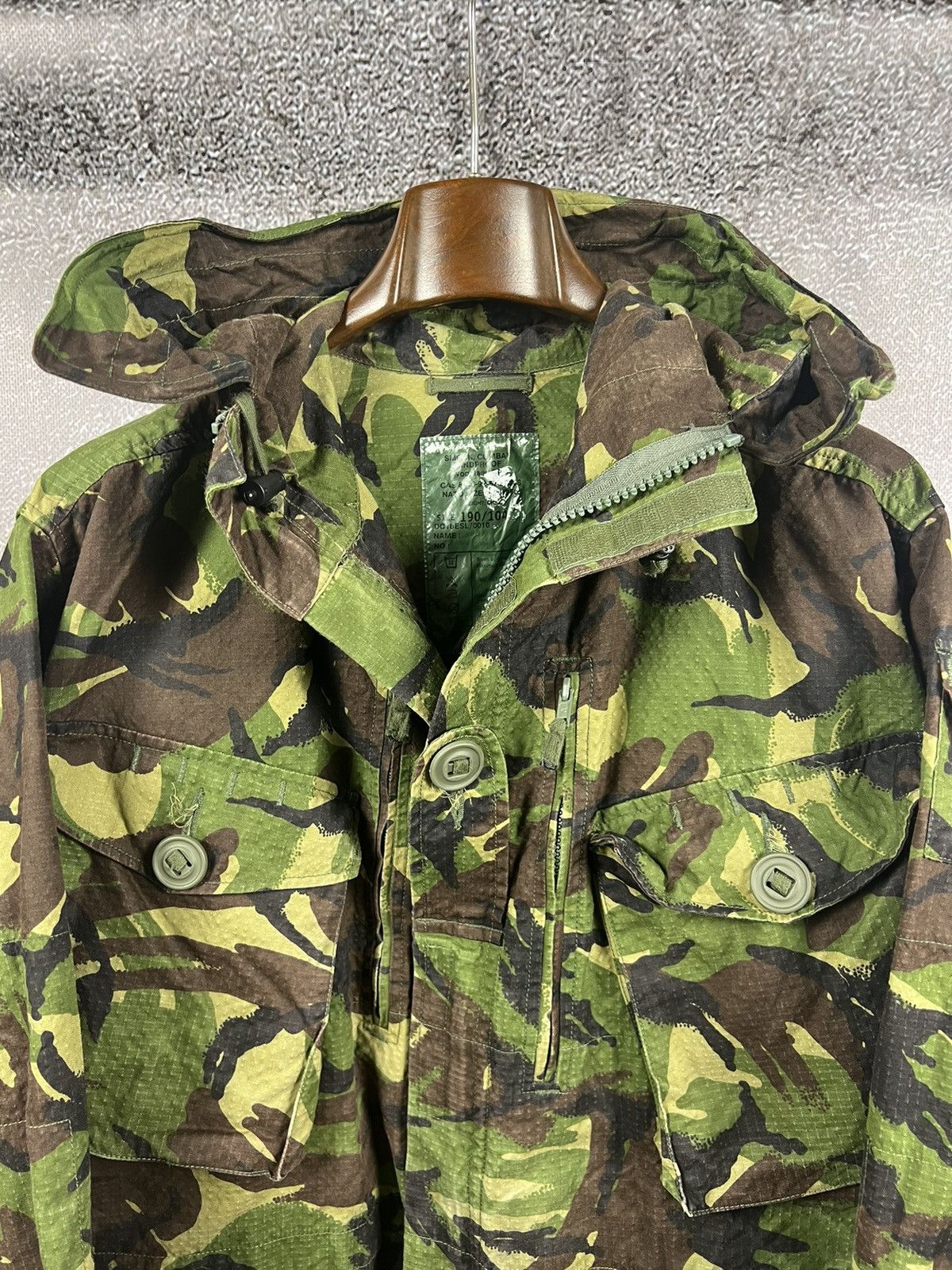 Vintage British Army Jacket Smock Windproof DPM Woodland military Size US XL / EU 56 / 4 - 6 Thumbnail