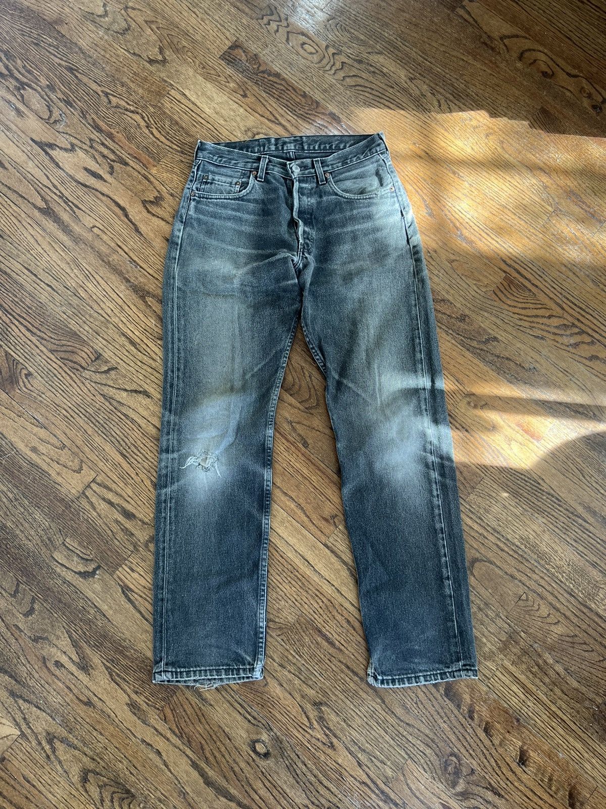 Levi's Vintage 90s Levi's 501 Faded Black Distressed Jeans 30x32 Size US 30 / EU 46 - 1 Thumbnail