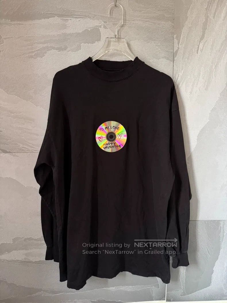 Balenciaga Balenciaga Valentine's Day CD Long-sleeve Size US S / EU 44-46 / 1 - 1 Thumbnail