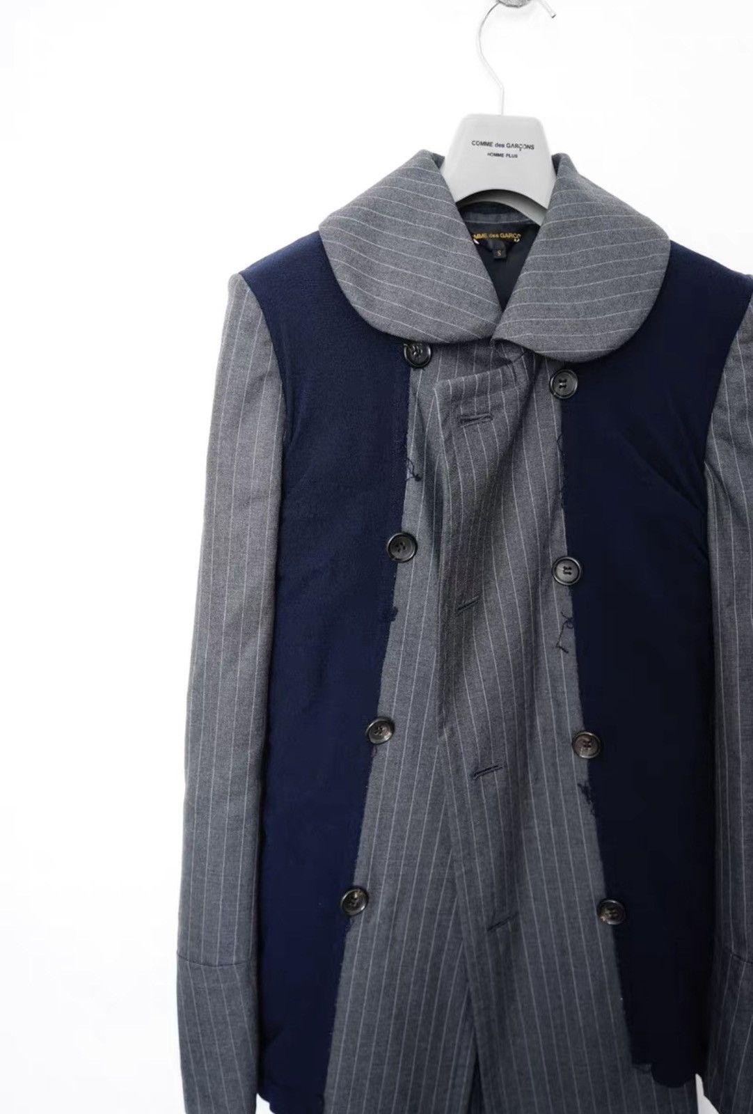 Comme des Garcons Comme des Garçons Panel Mid-Length Coat with Mandarin Collar Size US S / EU 44-46 / 1 - 4 Thumbnail