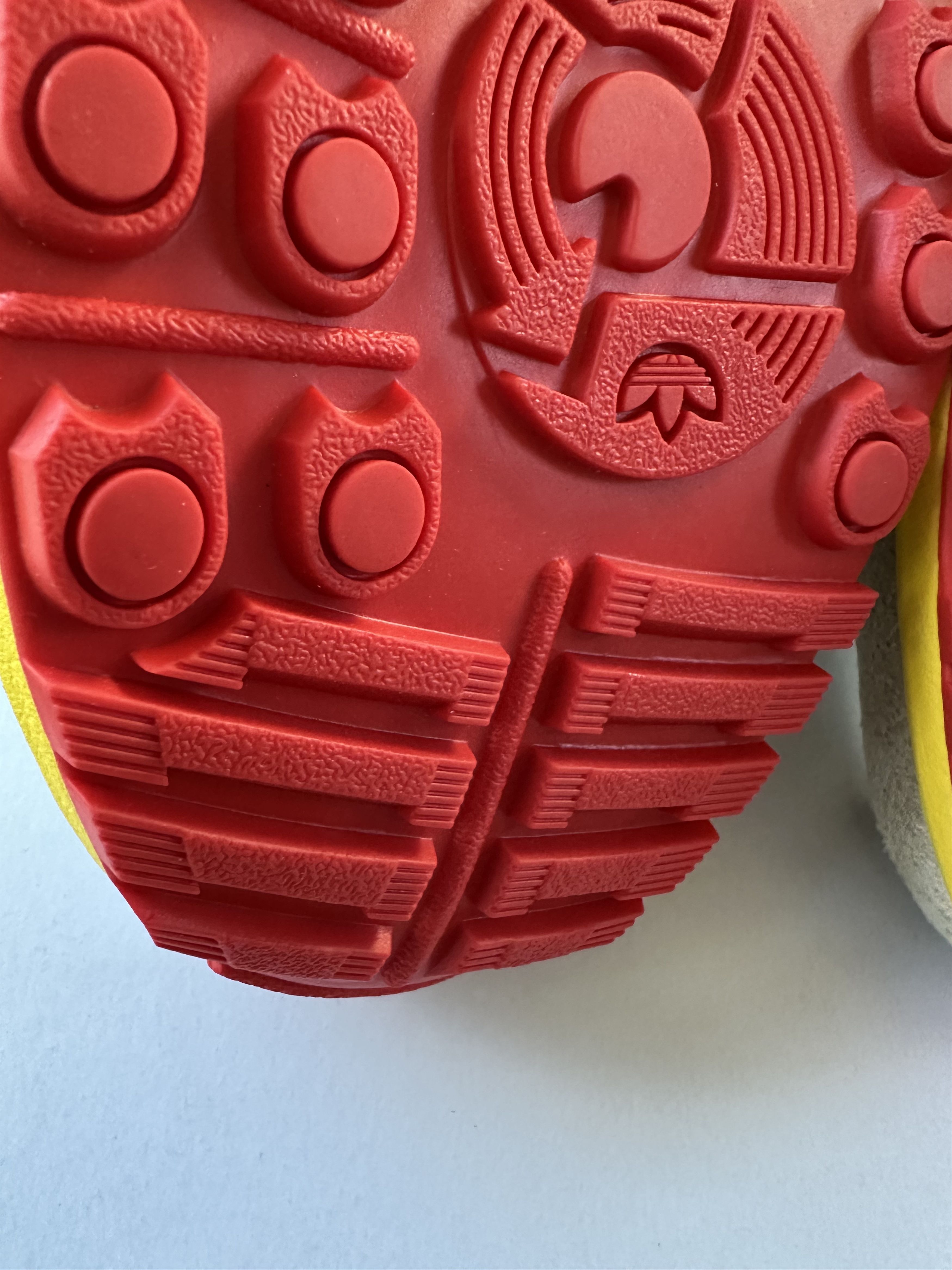 Adidas × LEGO ADIDAS ZX 8000 LEGO Size US 9 / EU 42 - 14 Thumbnail