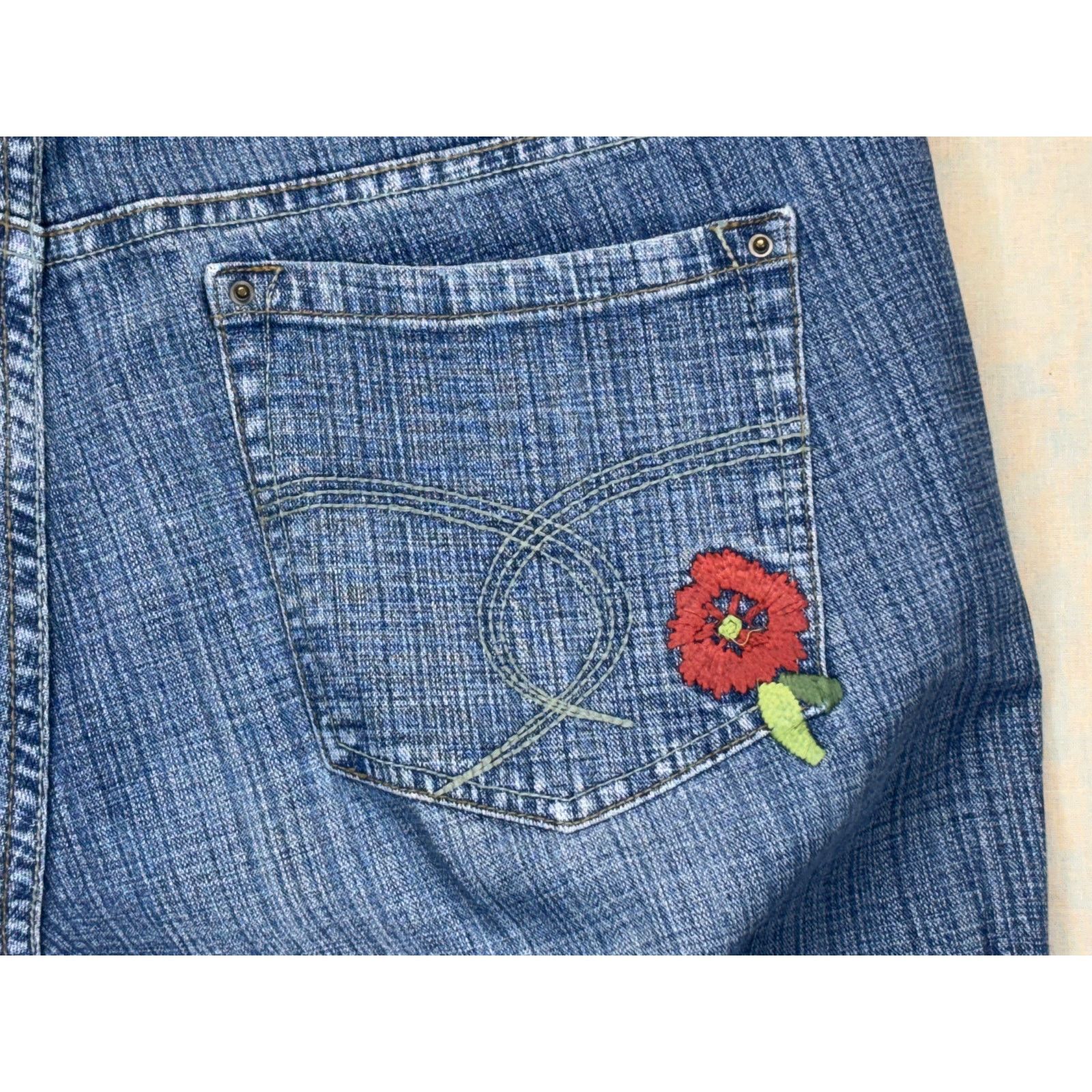 The Unbranded Brand d jeans Bootcut Jeans Blue Denim Floral Embroidered Flare Size 34" / US 12 / IT 48 - 8 Thumbnail