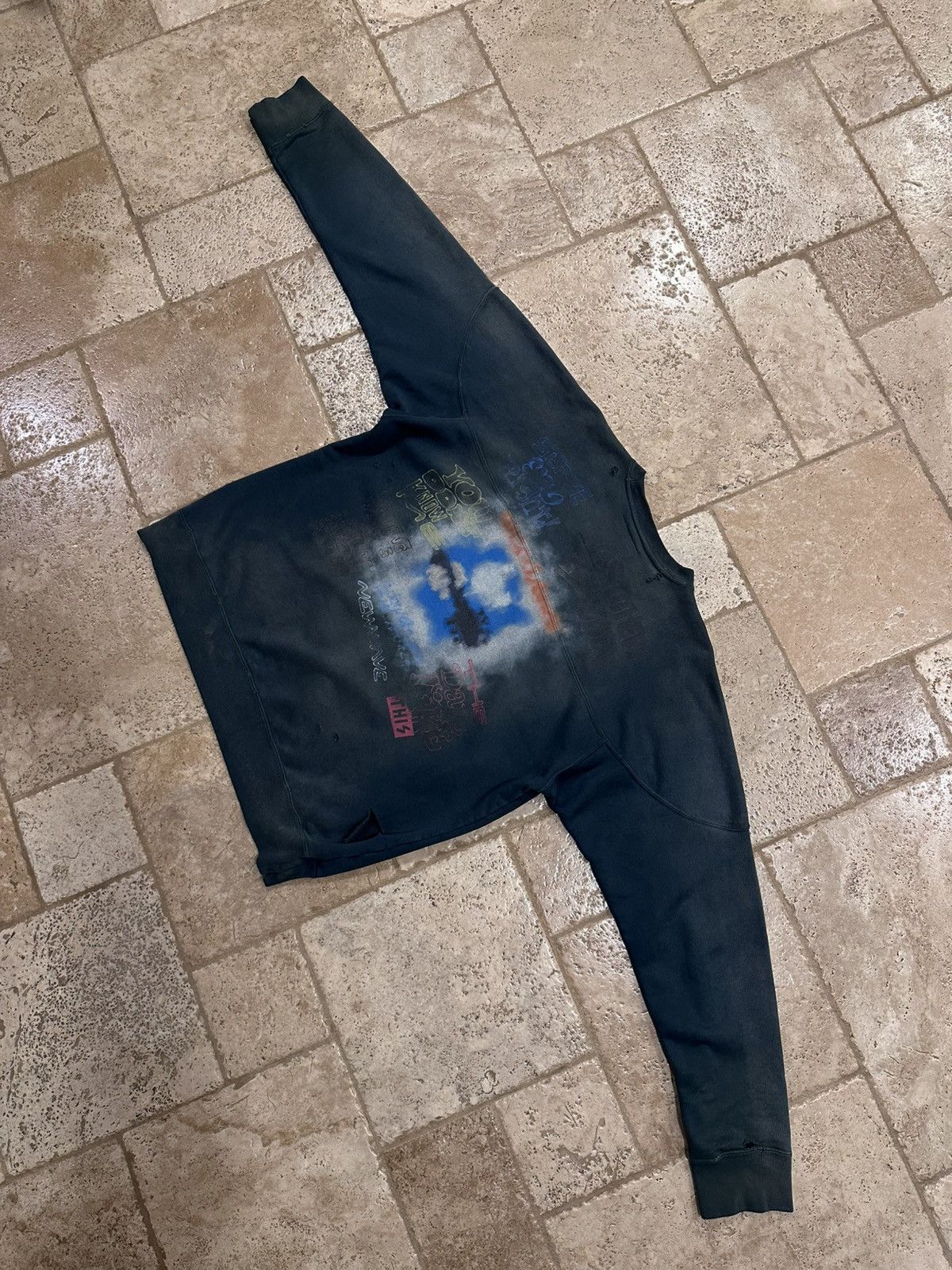 Maison MIHARA YASUHIRO Maison Mihara Yasuhiro MMY FW22 Dance Bear Graffiti Crewneck Size US M / EU 48-50 / 2 - 11 Thumbnail