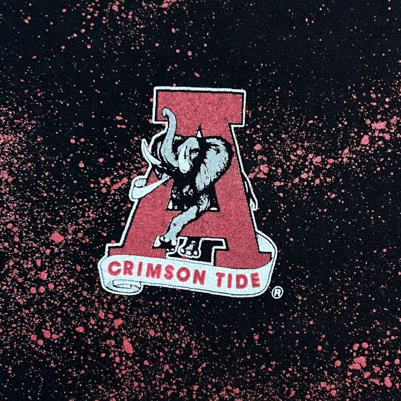 Vintage VINTAGE American Thunder "Alabam Crimson Tide" T-Shirt Mens Black L Cotton Short Sleeve Round Neck Splatter 90s Football College Basketball Size US L / EU 52-54 / 3 - 4 Thumbnail