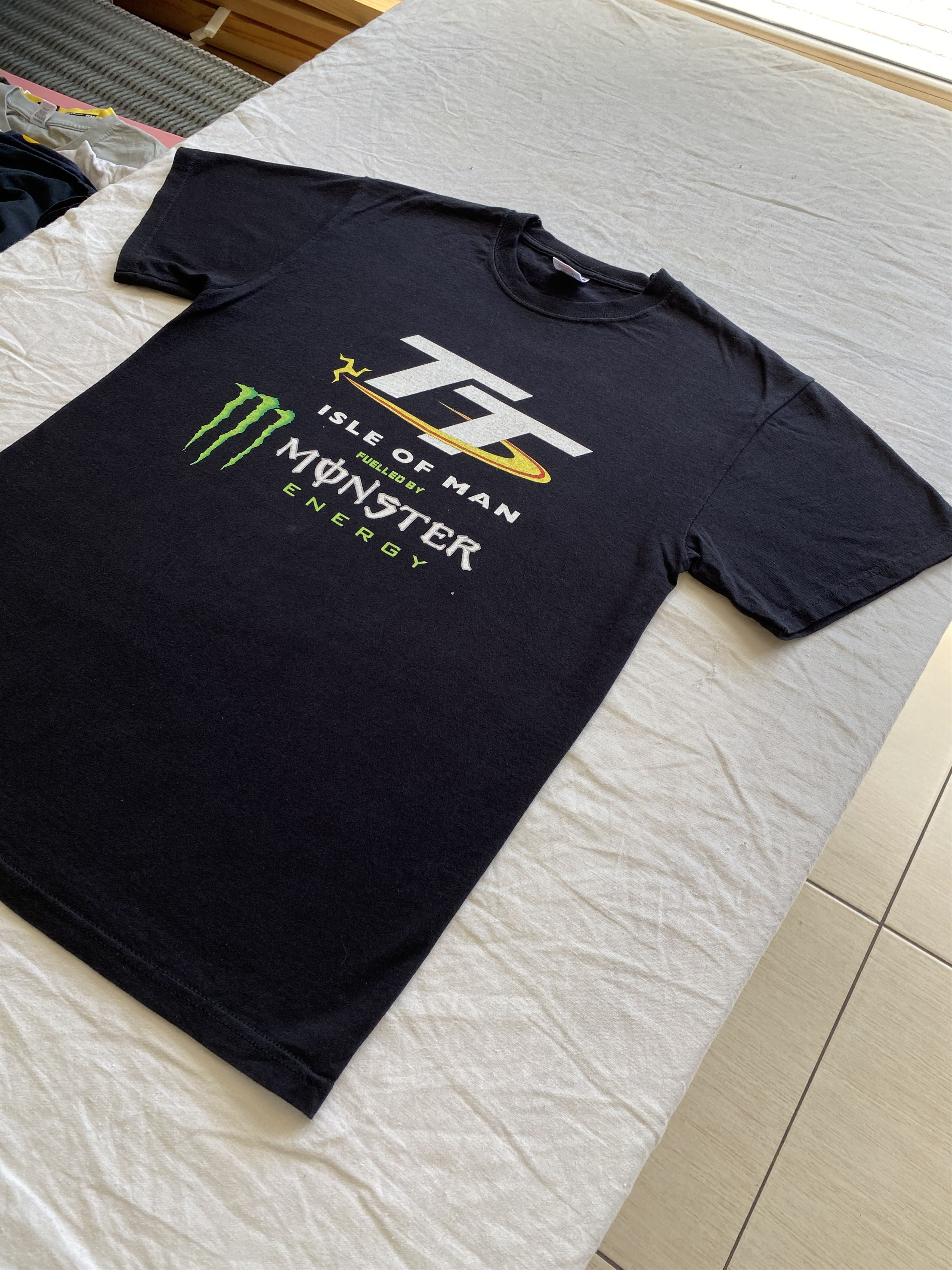 Vintage Vintage 2011 TT Isle Of Man Monster Energy Moto Racing Tee Size US M / EU 48-50 / 2 - 12 Thumbnail