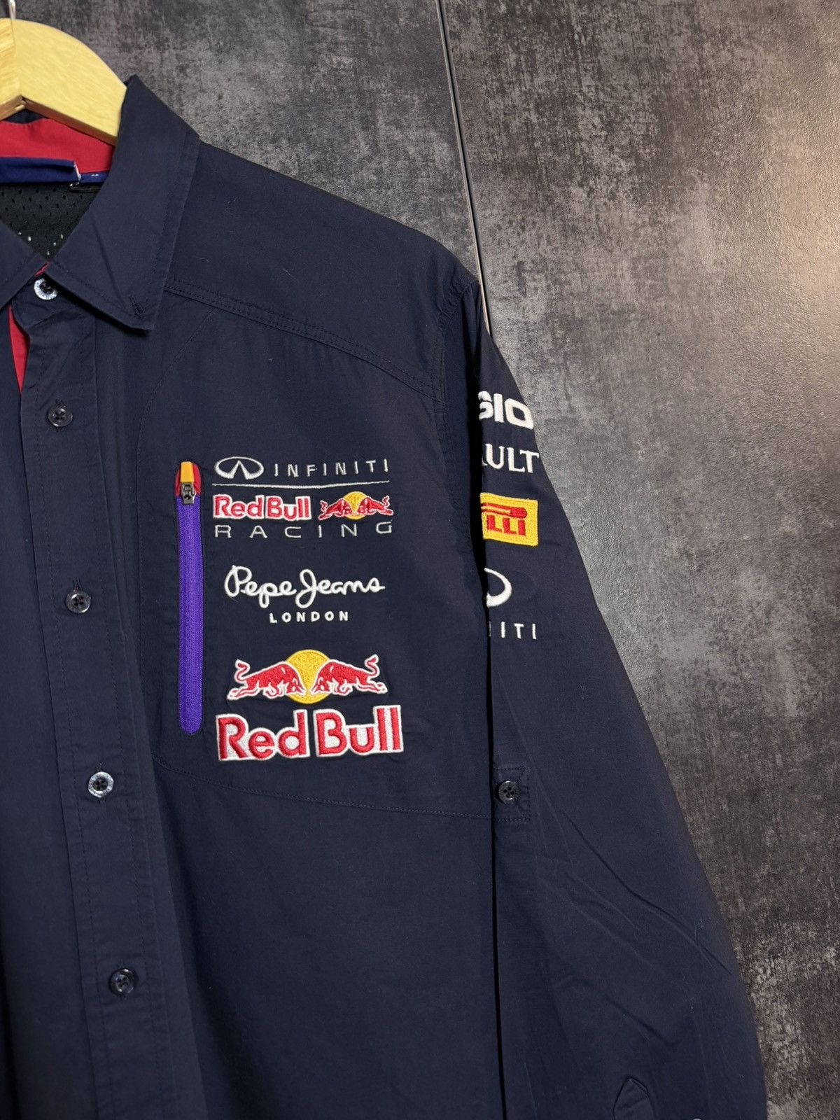 Pepe Jeans Sick Red Bull F1 Infiniti Racing Button Up Pepe Jeans Subaru Size US M / EU 48-50 / 2 - 7 Thumbnail