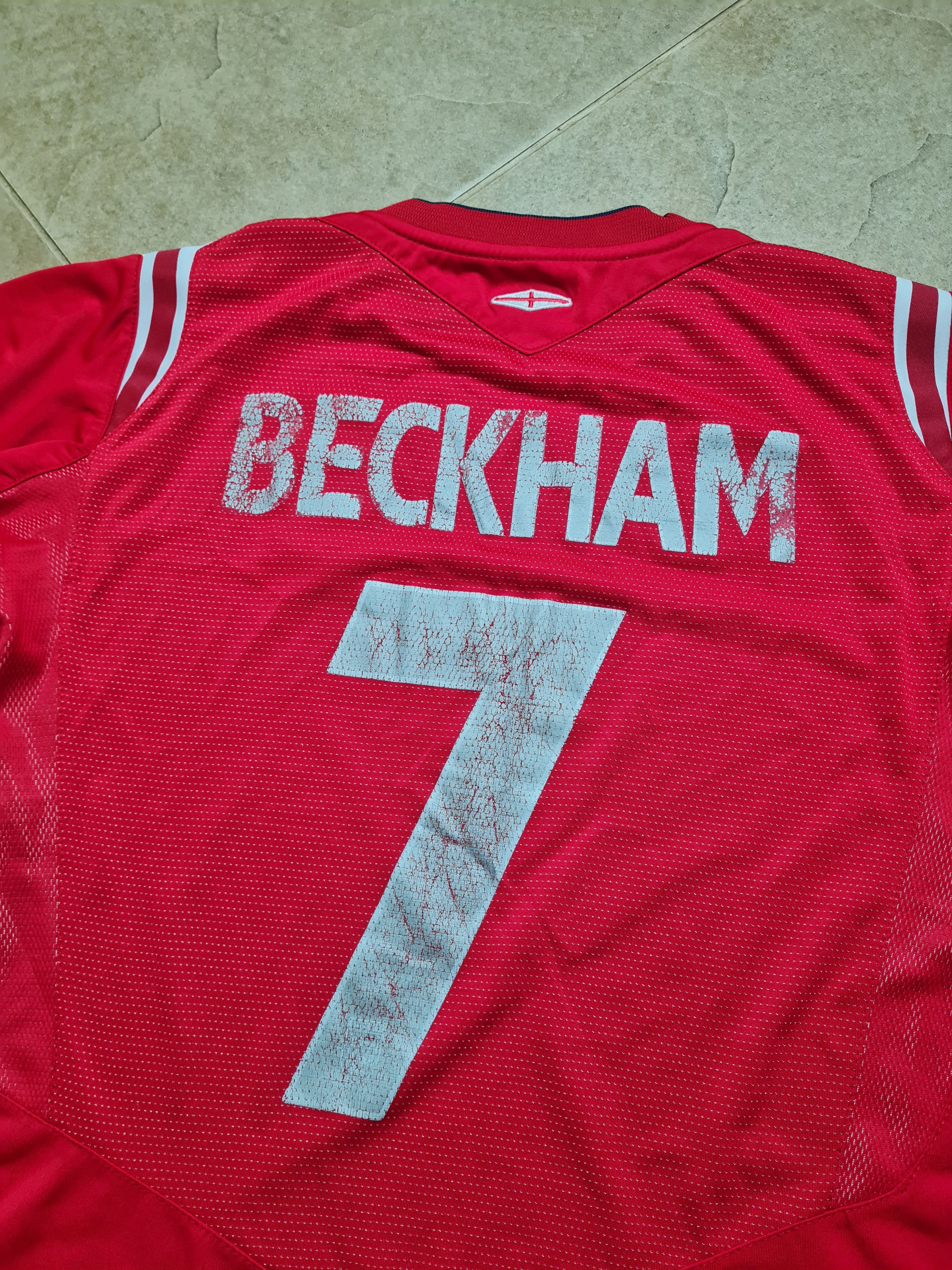 Umbro 2004/2006 England 7 Beckham Red Away Soccer Shirt Kit Umbro Size US S / EU 44-46 / 1 - 25 Thumbnail