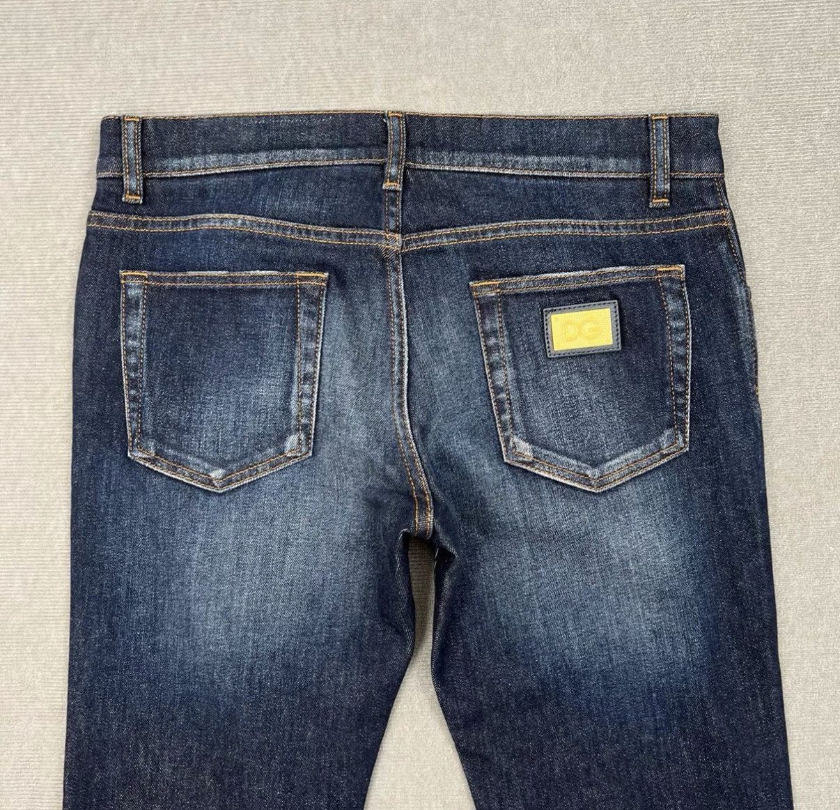 Dolce & Gabbana Dolce & Gabbana Gold-Tag Distressed Washed Denim Jeans Size US 32 / EU 48 - 5 Thumbnail