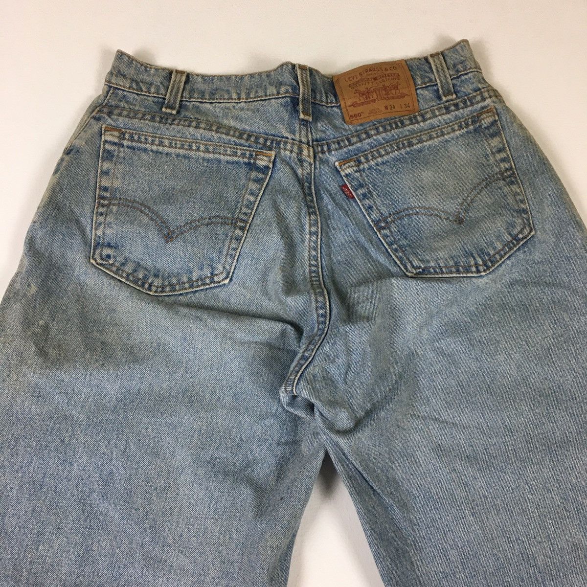 Levi's Vintage Clothing Vintage 90s Levi’s 560 Loose Fit Tapered Leg Size US 34 / EU 50 - 7 Thumbnail