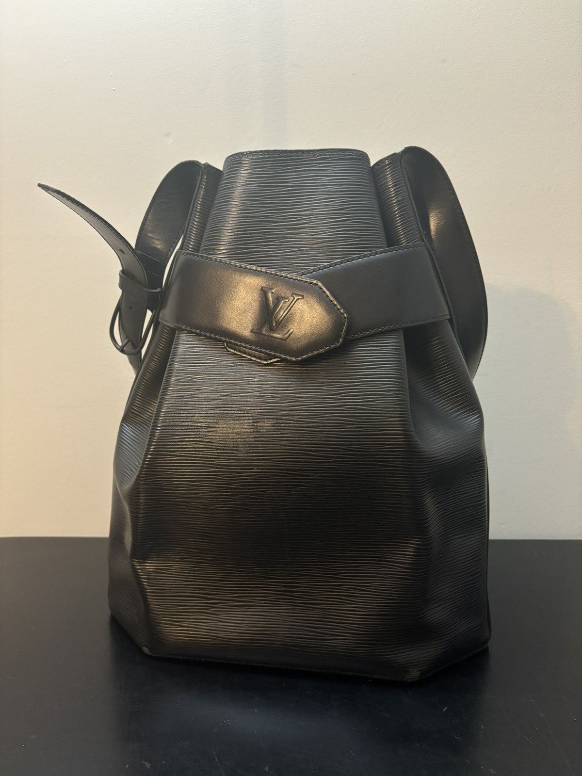 Louis Vuitton Louis Vuitton Sac De Paul Epi Shoulder Bag Black Size ONE SIZE - 1 Thumbnail