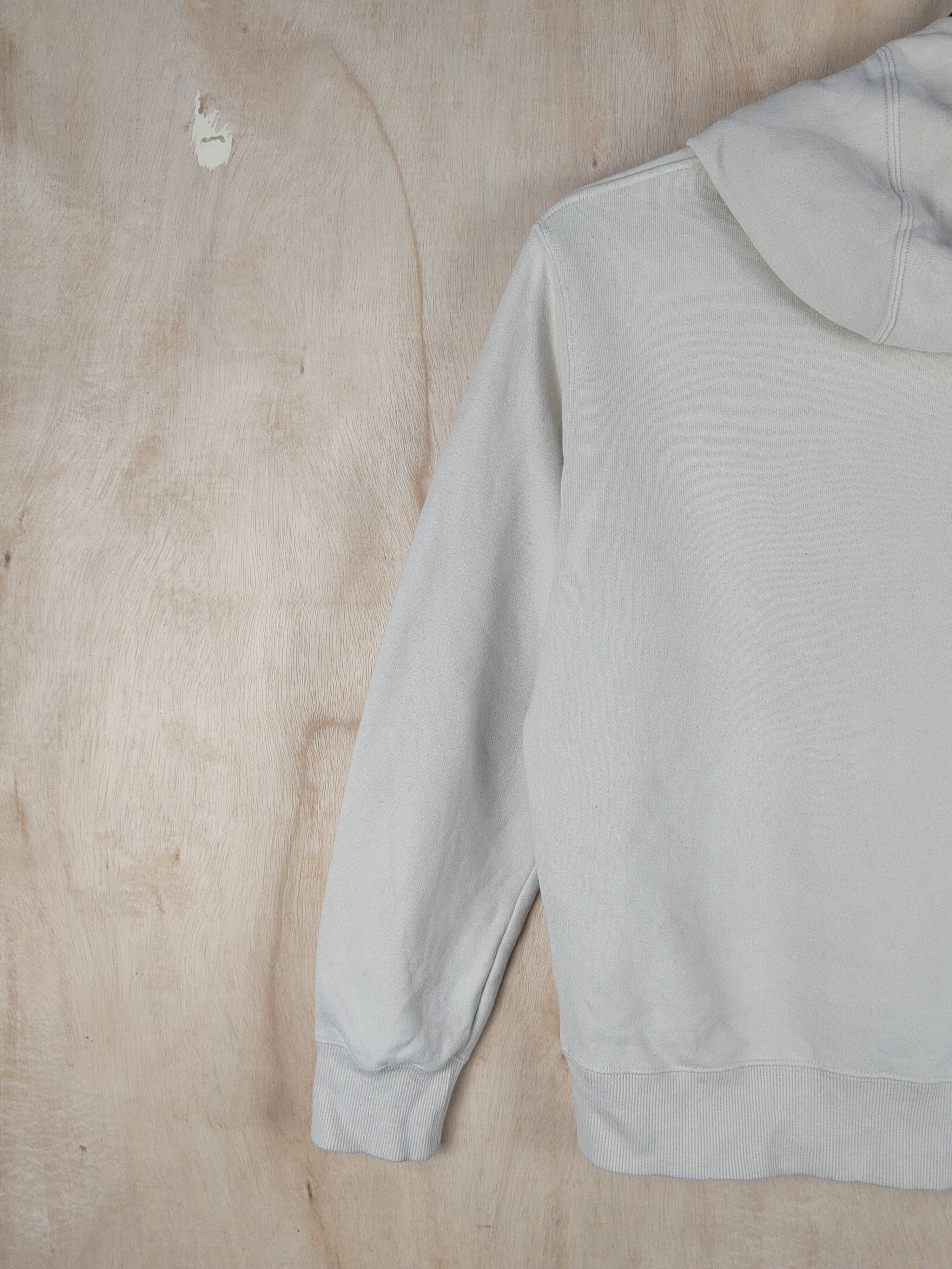 Japanese Brand × Vintage Uniqlo Cream Hoodie Marine Sweatshirts #S2496 Size US XS / EU 42 / 0 - 9 Thumbnail