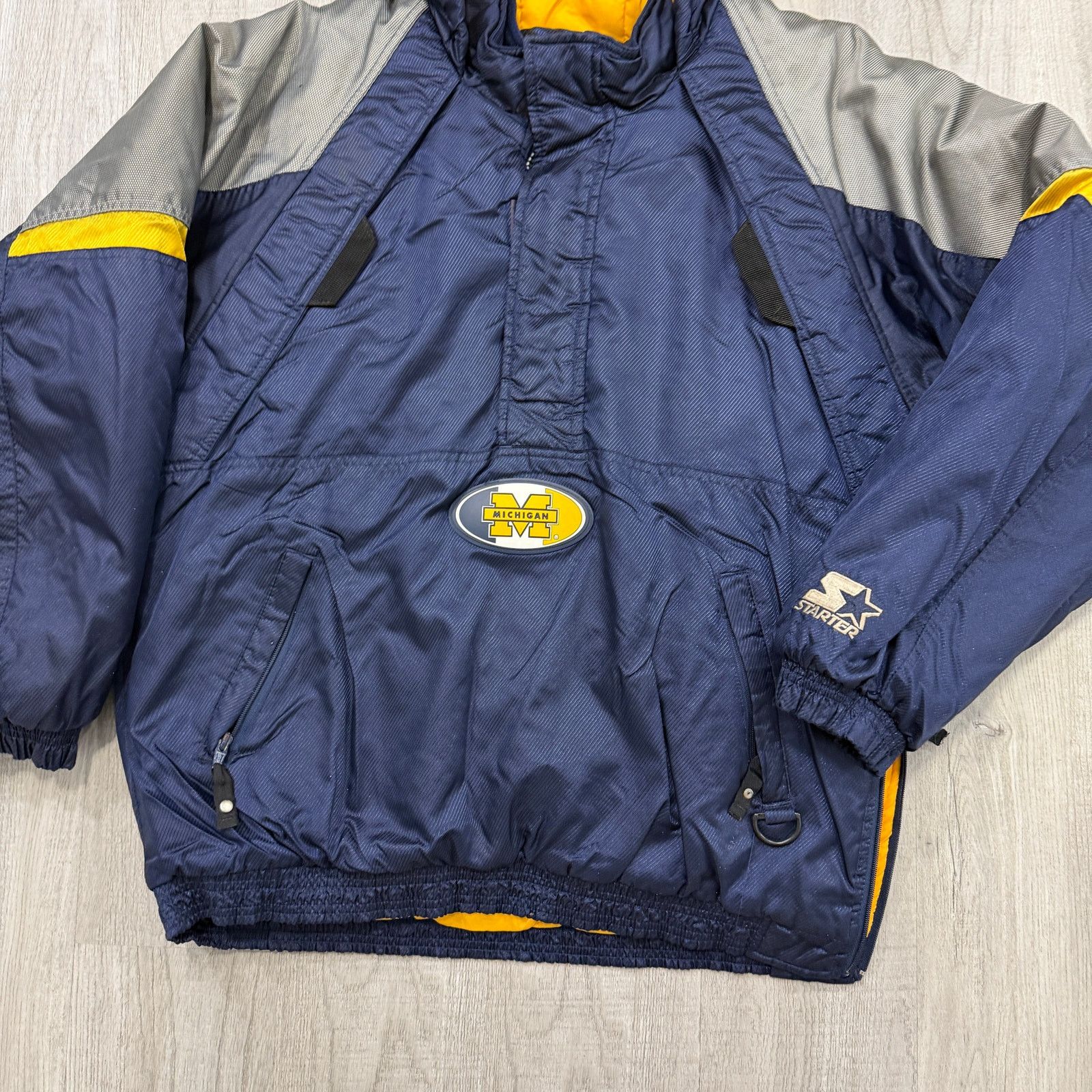Vintage Vintage Starter Michigan Wolverines Jacket XL Blue Yellow Size US XL / EU 56 / 4 - 2 Thumbnail