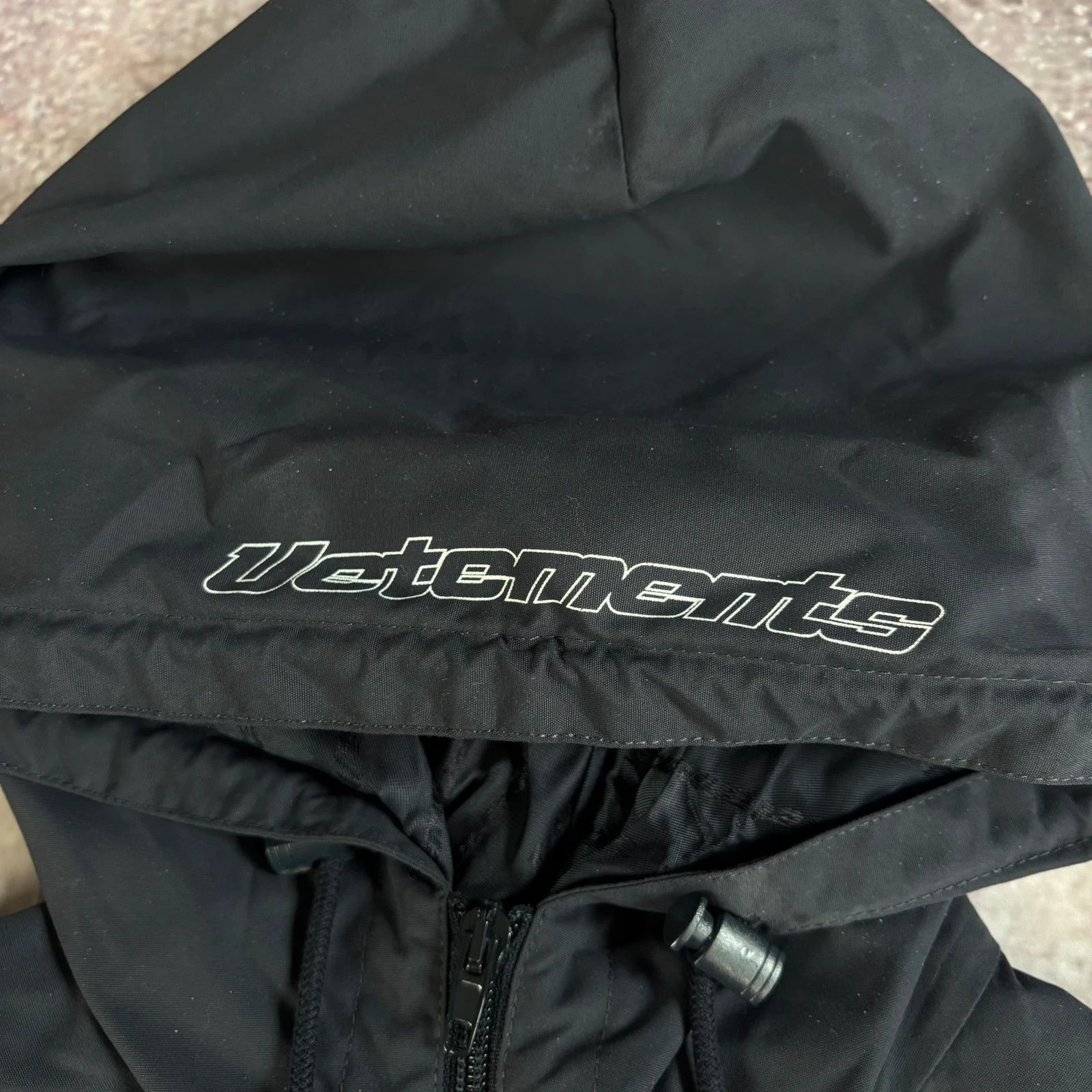 Vetements Vetements cropped windbreaker Size US XS / EU 42 / 0 - 2 Thumbnail