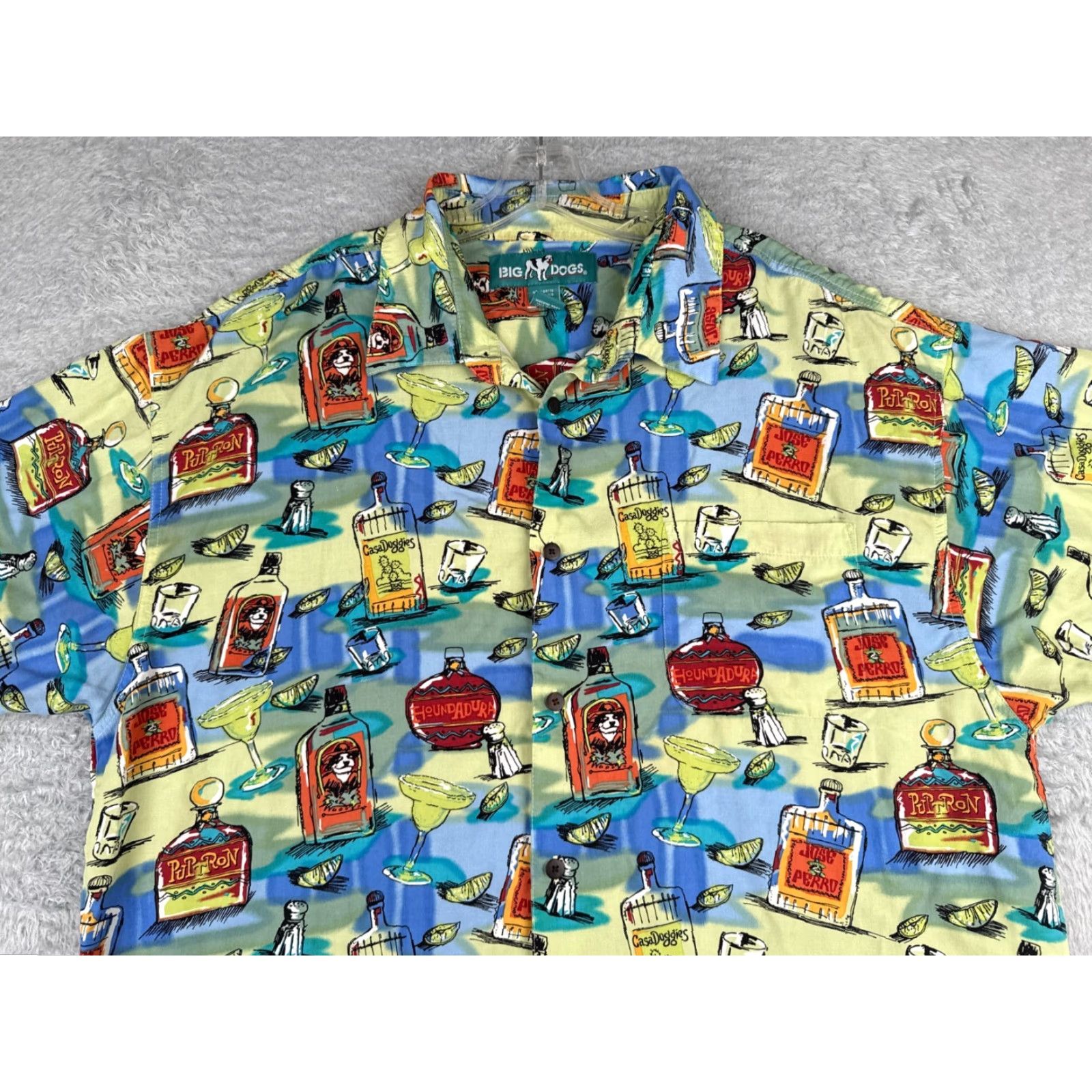 Big Dogs Shirt Adult 2XL XXL 100% Rayon Blue Green Fruits Cocktails Hawaiian