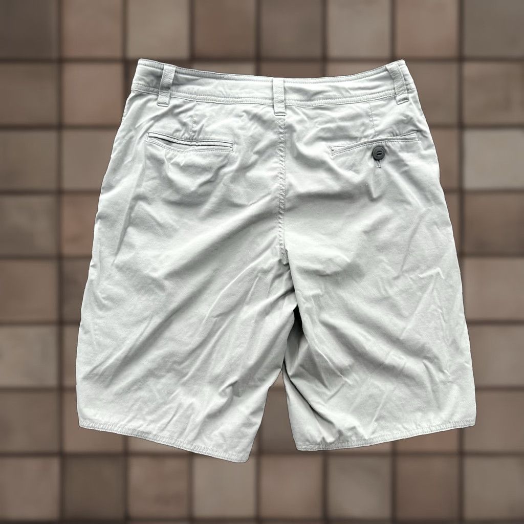 Patagonia Patagonia Board Shorts Men 30 Gray Nylon Beach Weekend Vacation Swim 10' Inseam Size US 30 / EU 46 - 1 Thumbnail