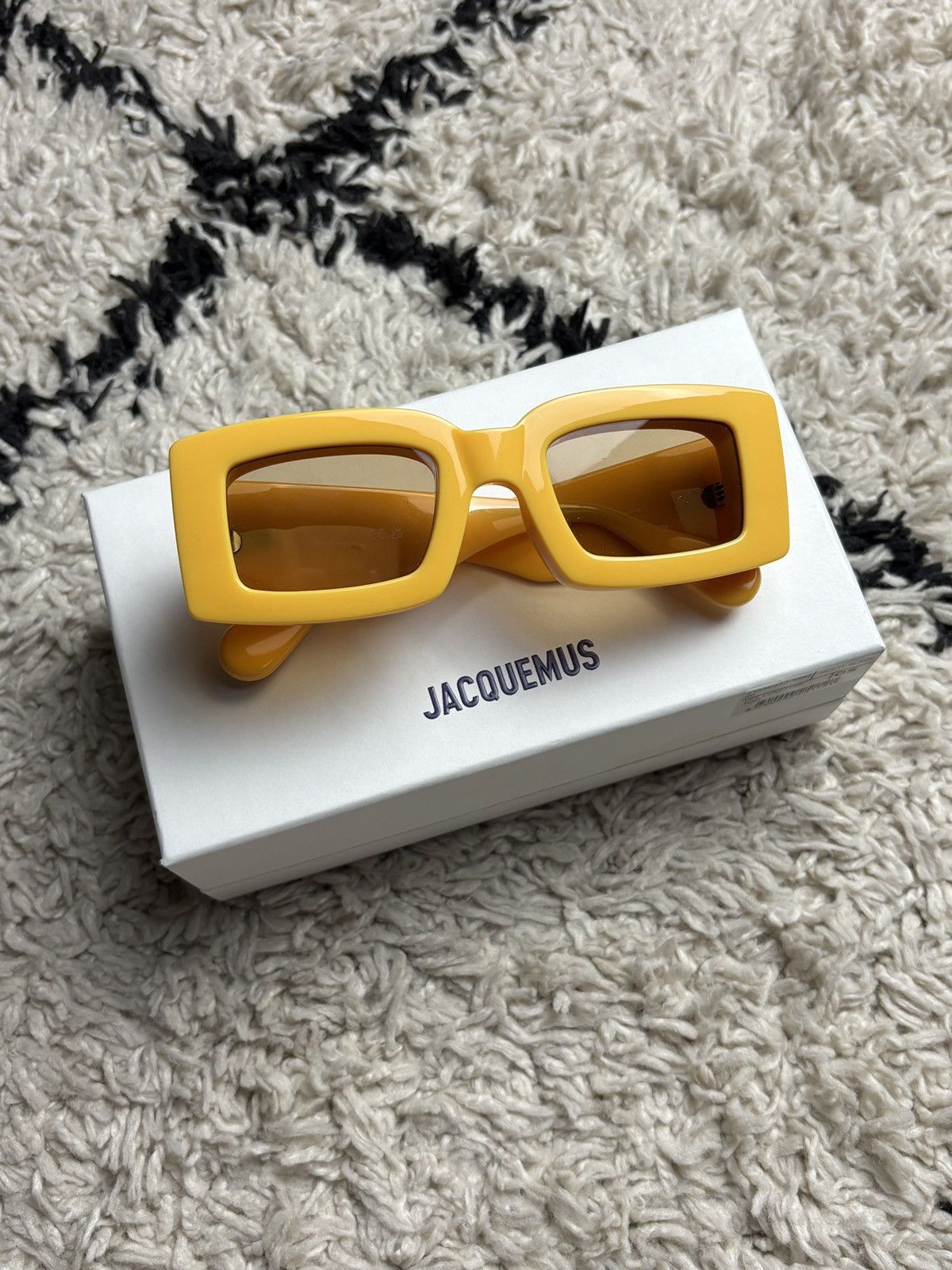 Jacquemus Jacquemus Les Lunettes Tupi Yellow Unisex Sunglasses Size ONE SIZE - 1 Thumbnail