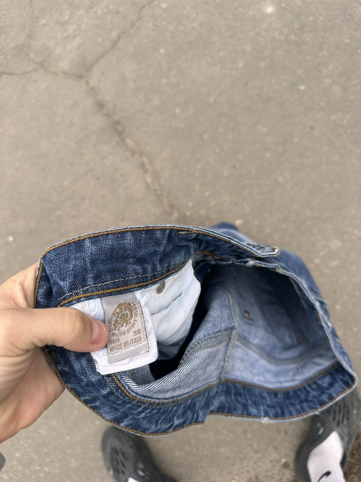 Diesel Diesel Faded Y2K Distressed Baggy Jeans Made in Italy Size US 38 / EU 54 - 10 Thumbnail