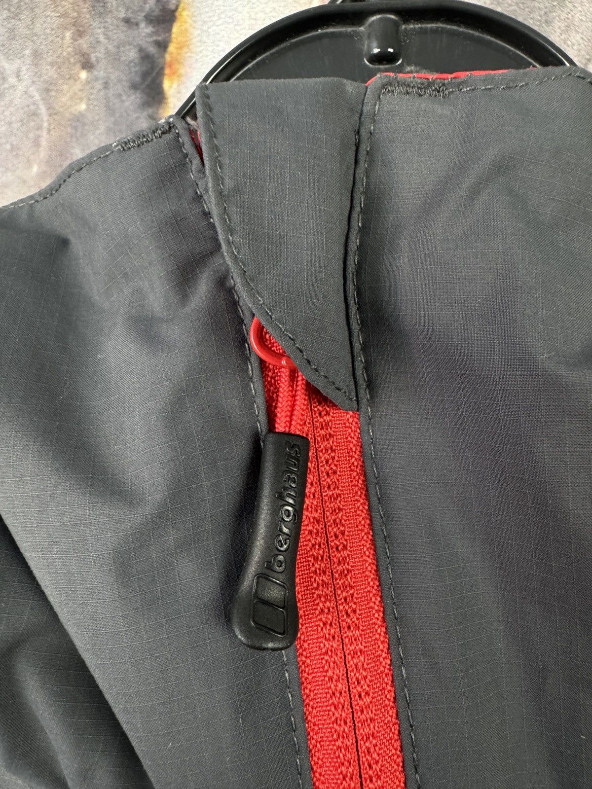 Berghaus Men’s Berghaus Jacket Lightweight Windbreaker Outdoor Size S Size US S / EU 44-46 / 1 - 7 Thumbnail