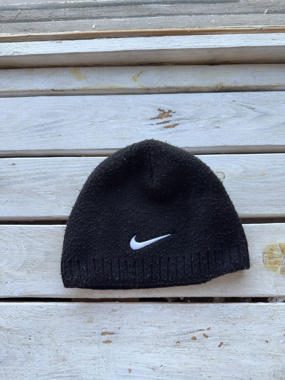 Nike × Vintage Vintage Nike Black Beanie Hat Swoosh Logo Knit Cap Size ONE SIZE - 1 Thumbnail
