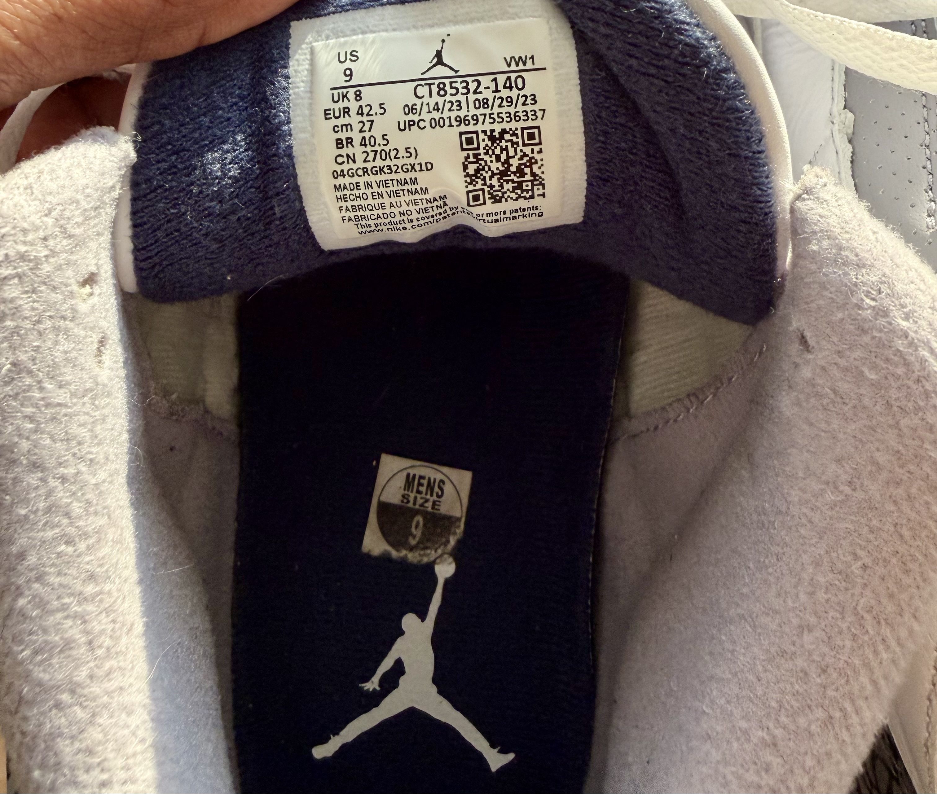 Jordan Brand Jordan Retro 3 Midnight Navy (Preloved) Size US 9 / EU 42 - 6 Thumbnail