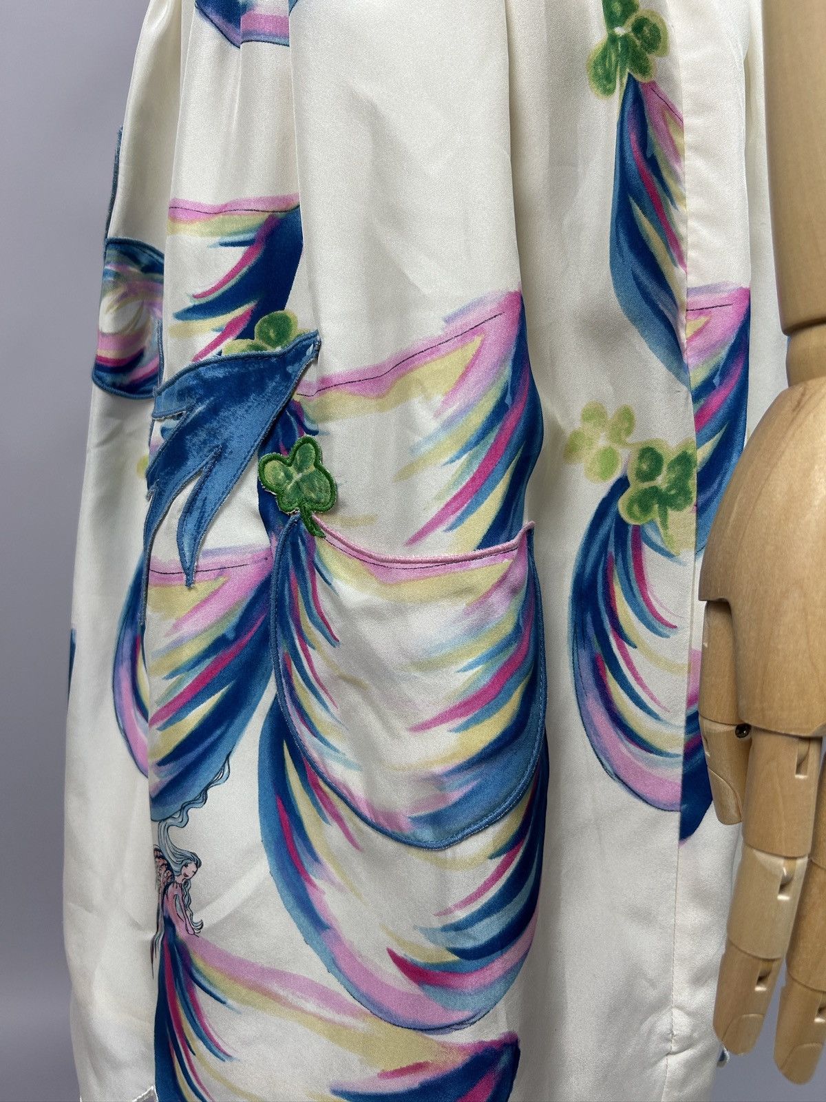 Designer × Japanese Brand × Tsumori Chisato Tsumori Chisato Floral Animal Printed Silk Skirt Size 3 / L Size 32" / US 10 / IT 46 - 7 Thumbnail