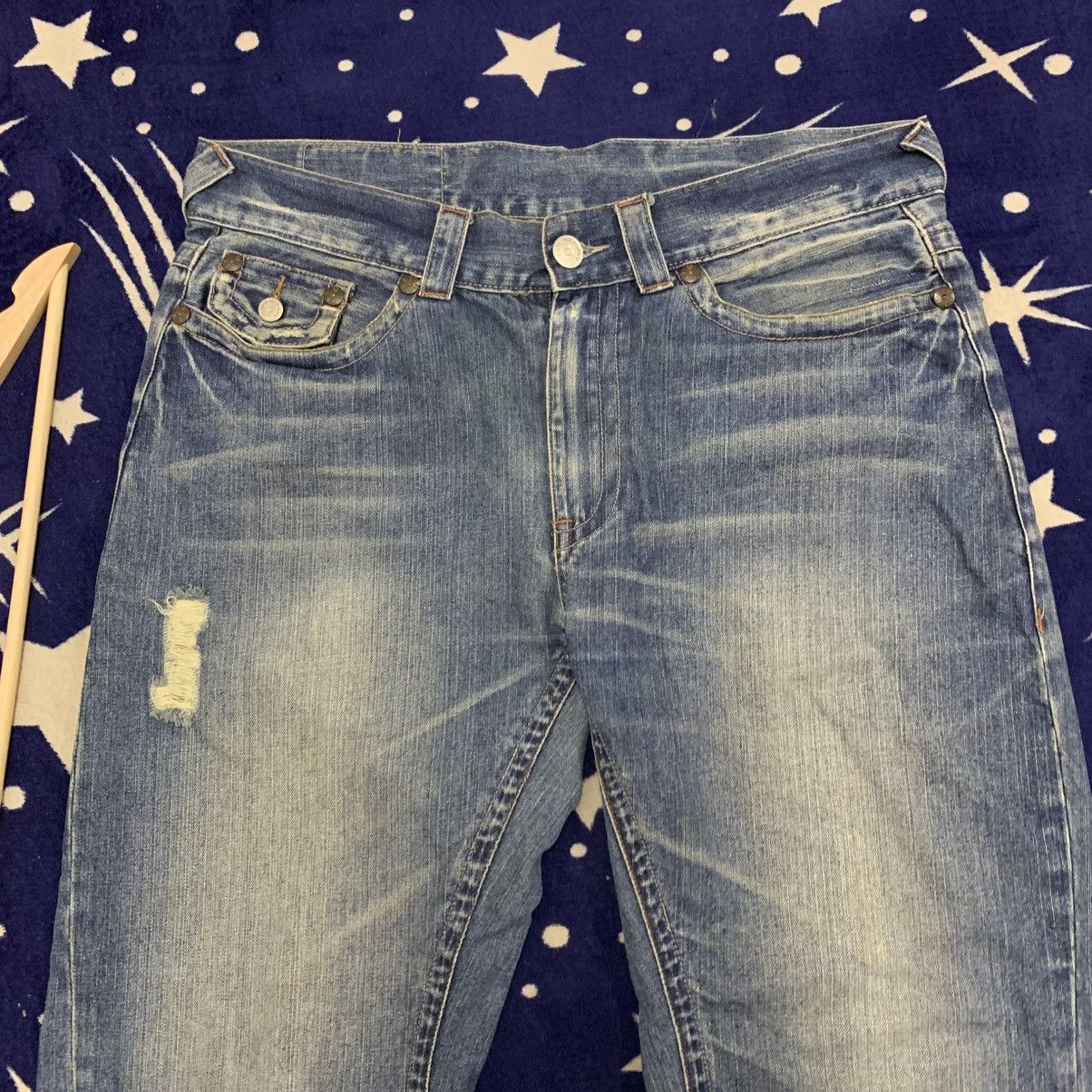 True Religion True Religion Section Billy Mushroom Patch Denim Distressed Size US 35 - 5 Thumbnail