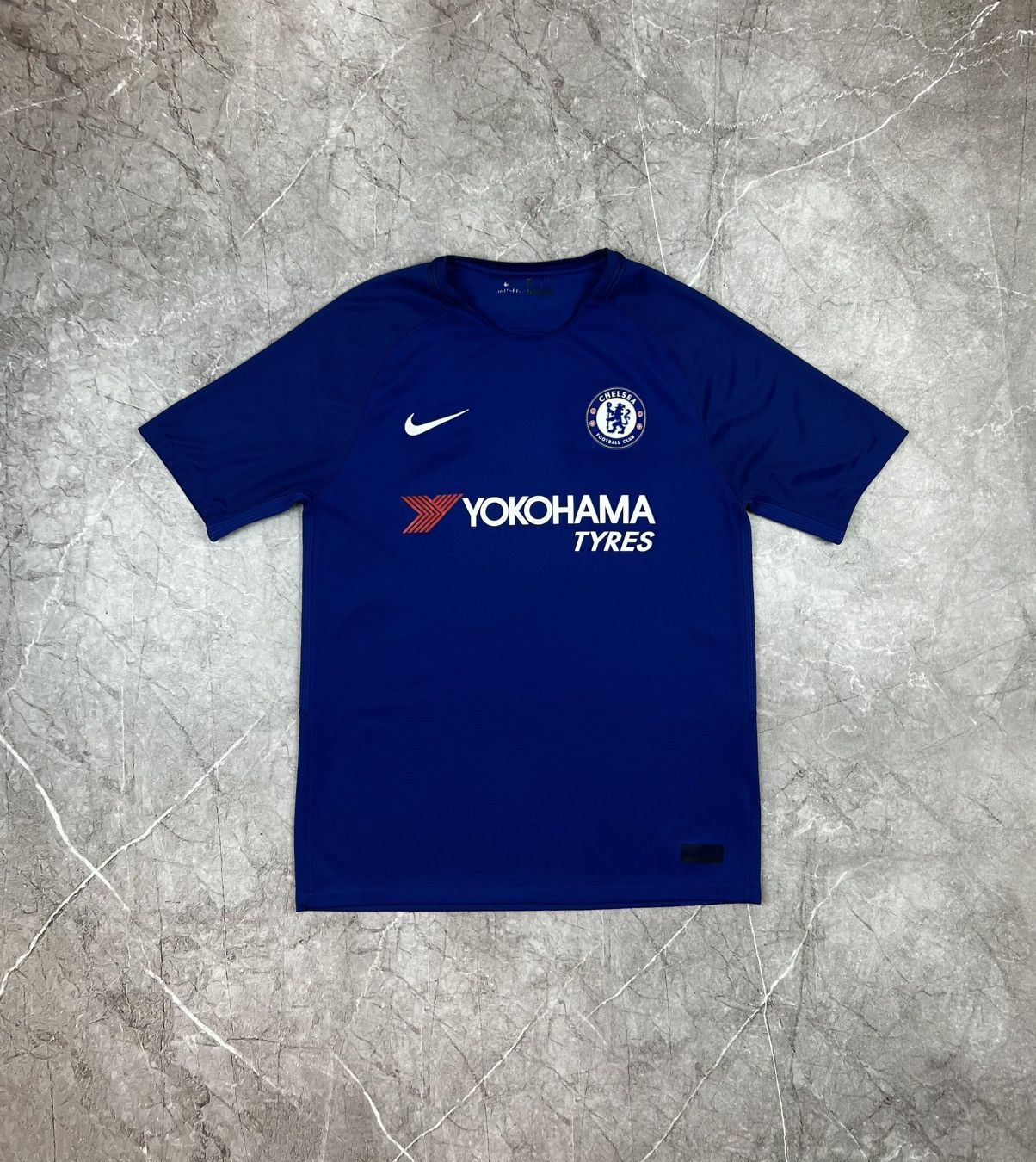 Nike Nike Chelsea Soccer Jersey 2017 2018 Home Shirt Size M Size US M / EU 48-50 / 2 - 1 Thumbnail