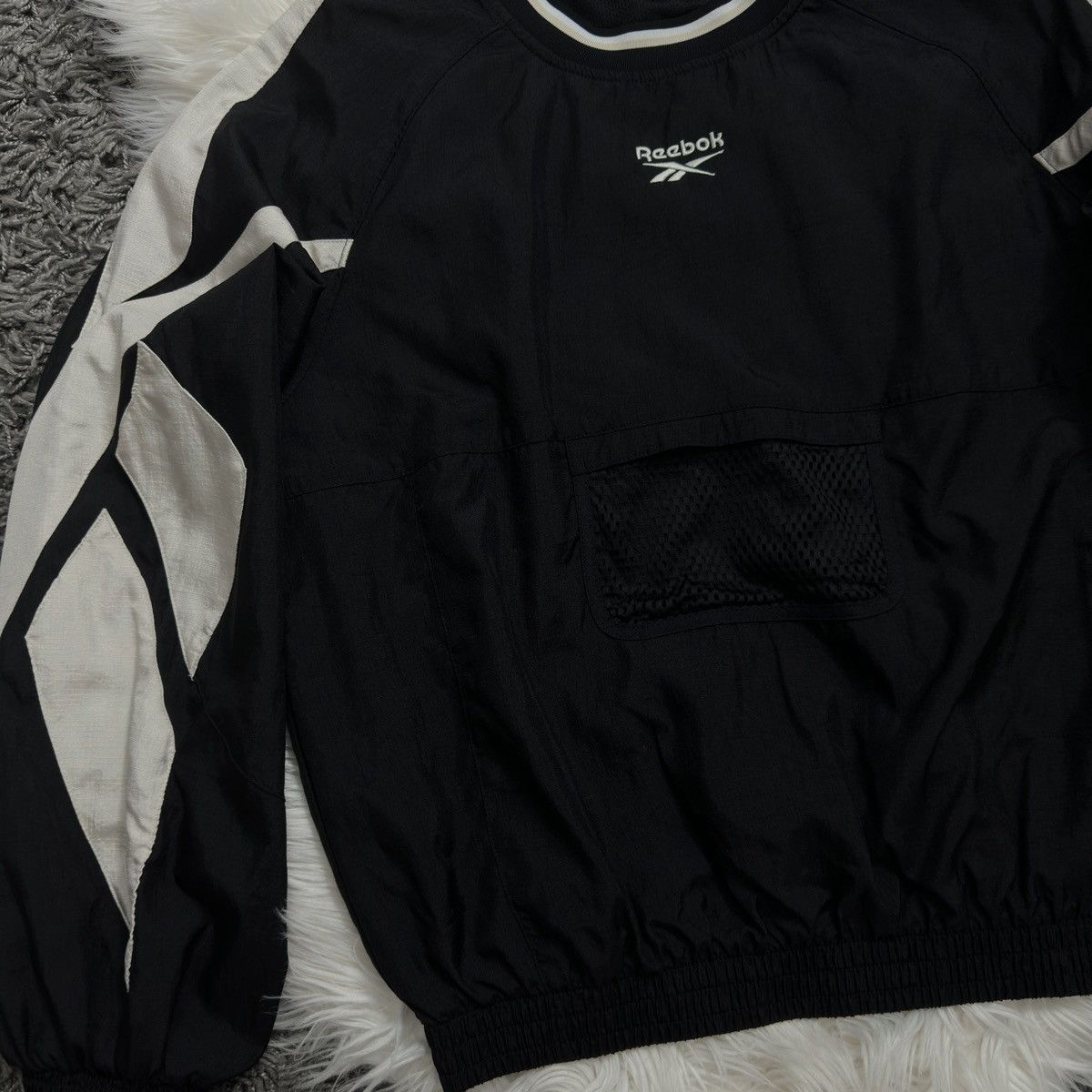 Reebok Reebok Womens Classic Twin Vector Track Jacket Sweatshirt Size S / US 4 / IT 40 - 2 Thumbnail