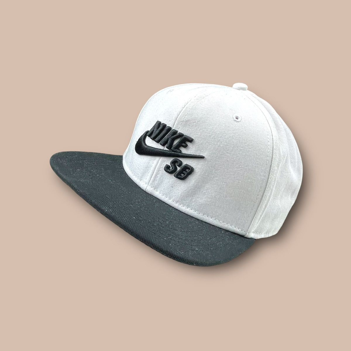 Nike Nike SB White Snapback Size ONE SIZE - 1 Thumbnail