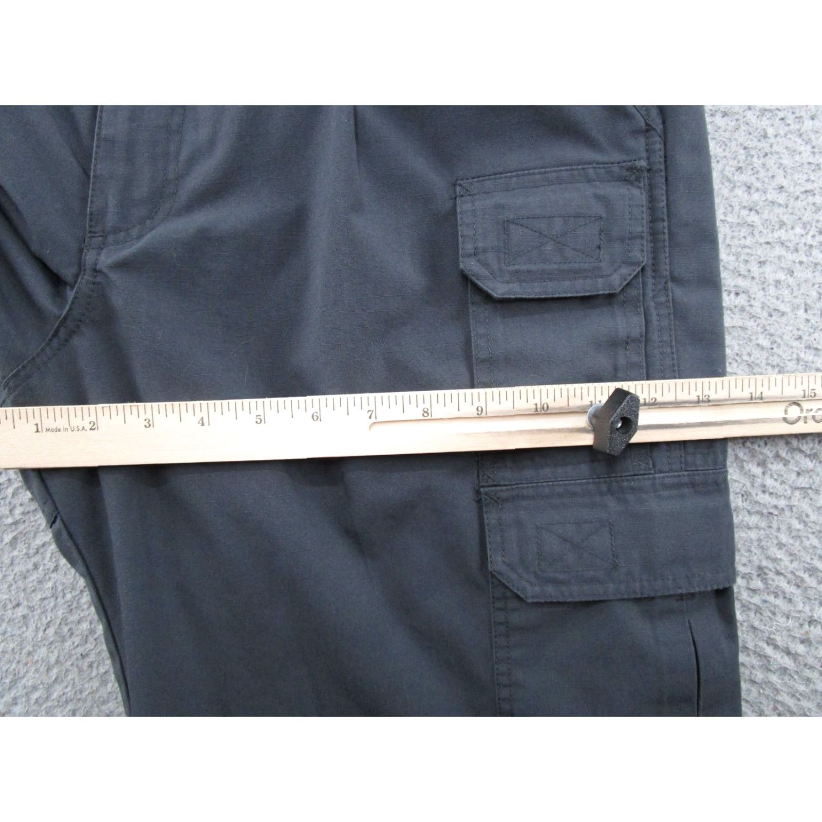 Propper Propper Men's Cargo Pants Black 36x36 Double Knee Ripstop Workwear 5-Pocket Inseam 35in Flat Front Button Zip Cargo Style Regular Mens Size US 36 / EU 52 - 7 Thumbnail