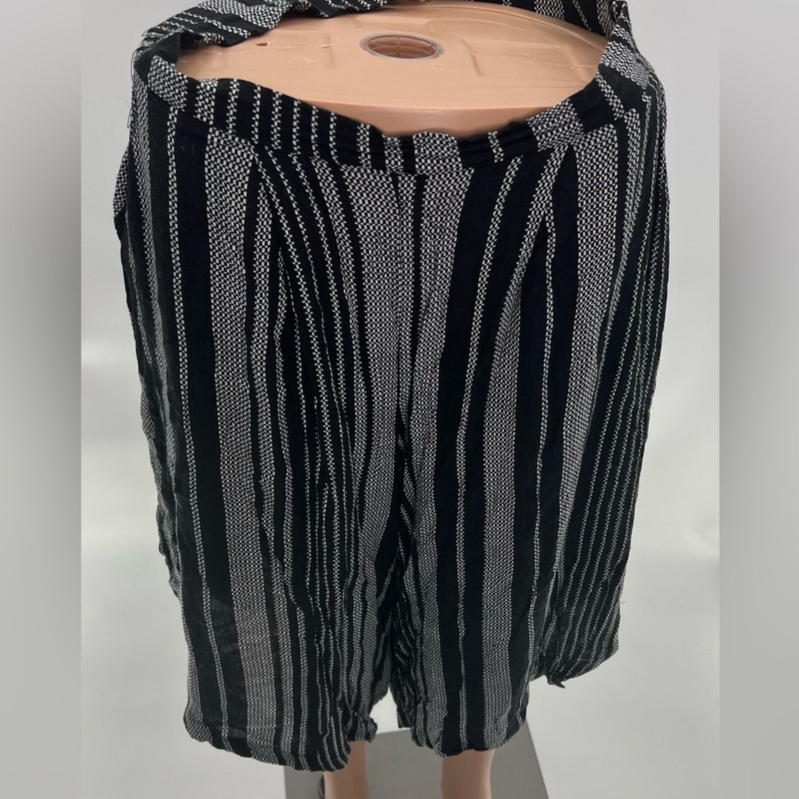 Urban Outfitters Urban Outfitters Silence + Noise Wide Leg Pant Size 6 Size 28" / US 6 / IT 42 - 3 Thumbnail
