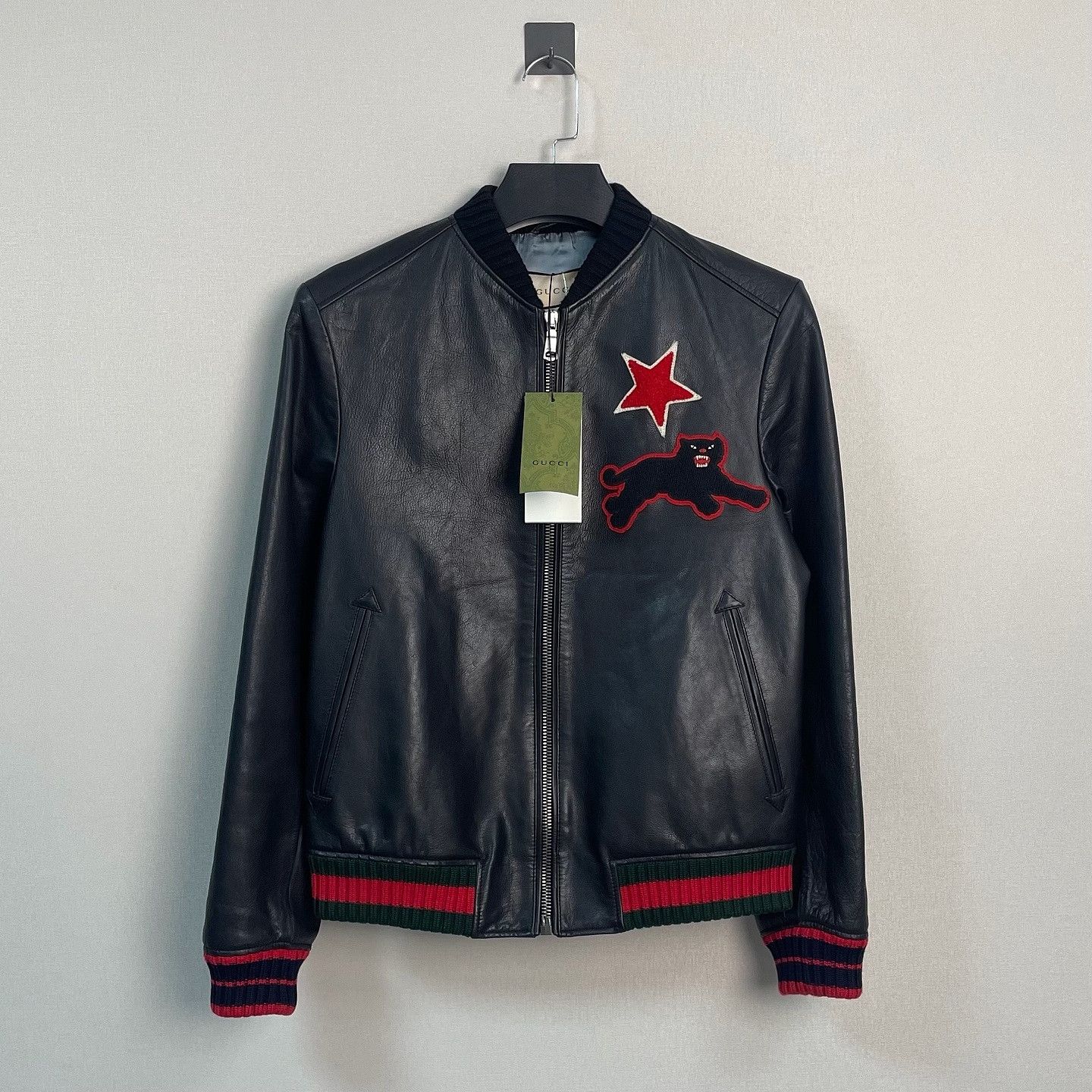 Gucci Gucci Panther Star Leather Bomber Jacket Size M Size US M / EU 48-50 / 2 - 1 Thumbnail