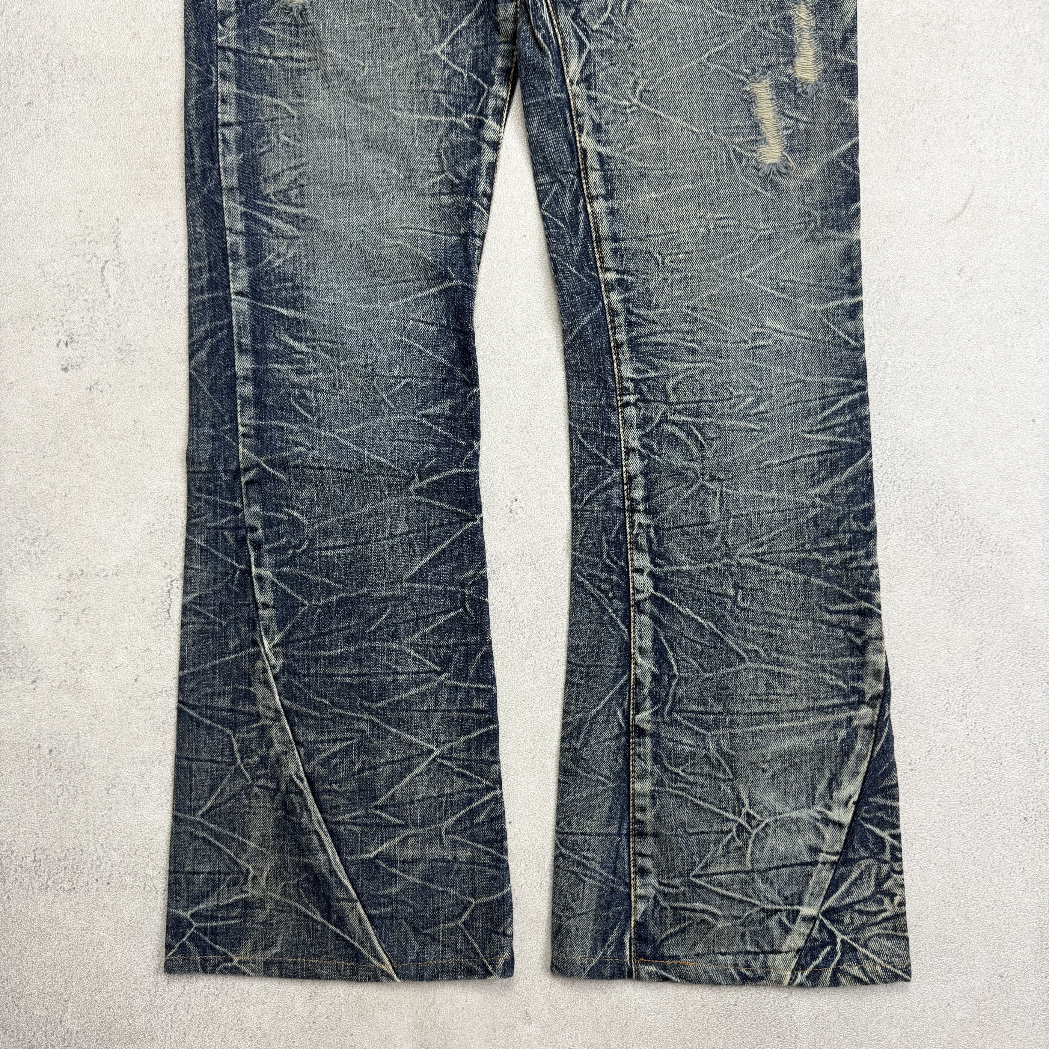 Japanese Brand KUI Distressed Whiskers Flare Jeans Size US 30 / EU 46 - 3 Thumbnail