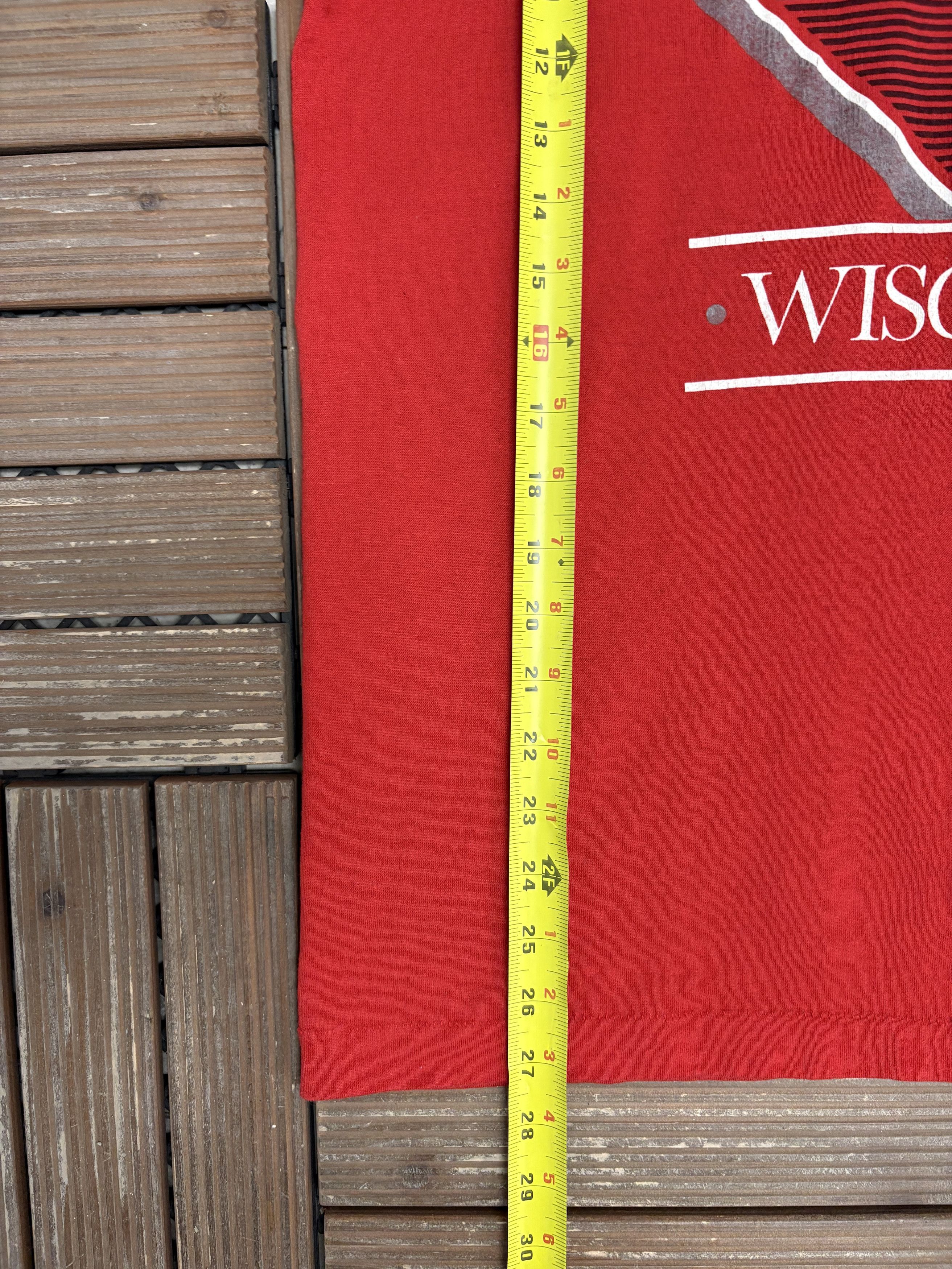 Vintage Wisconsin Badgers Vintage Made in USA T-Shirt Tee Size US L / EU 52-54 / 3 - 8 Thumbnail