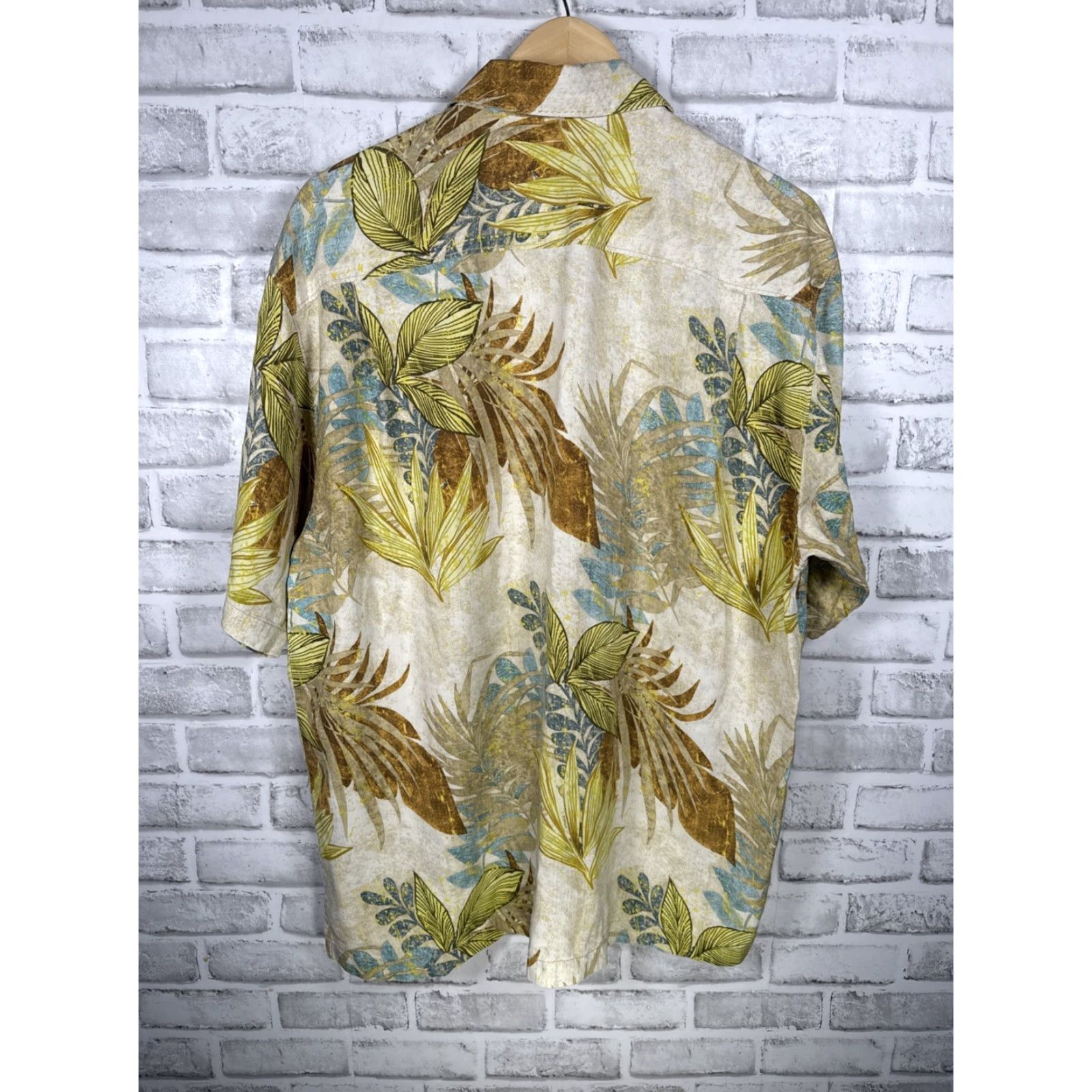 Tommy Bahama Tommy Bahama Shirt Mens L Multicolor Silk Hawiian Size US L / EU 52-54 / 3 - 7 Thumbnail