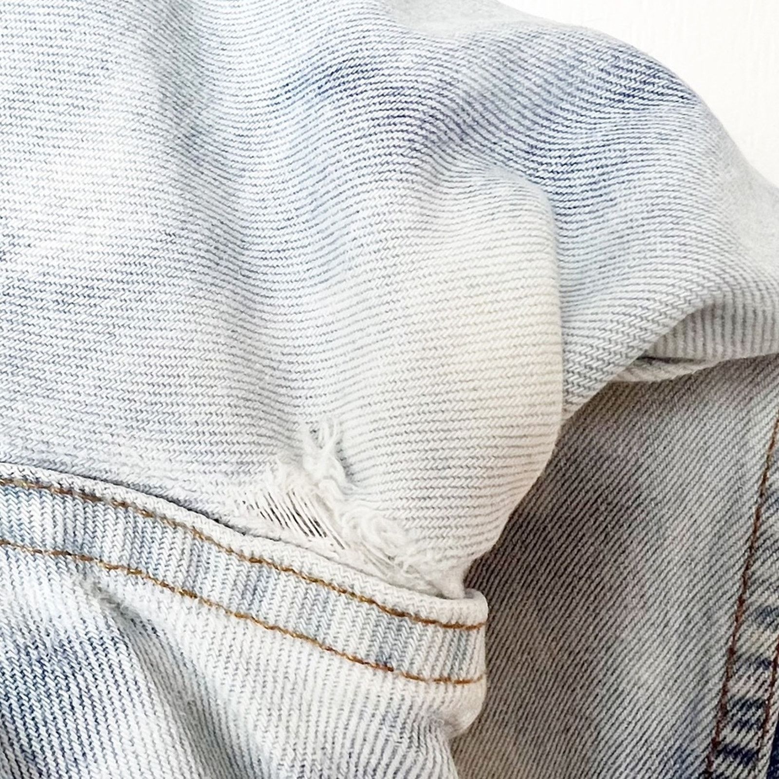 Gap Gap Distressed Marble Bleached Upcycled High Waist Mom Jean Size 32" / US 10 / IT 46 - 15 Thumbnail