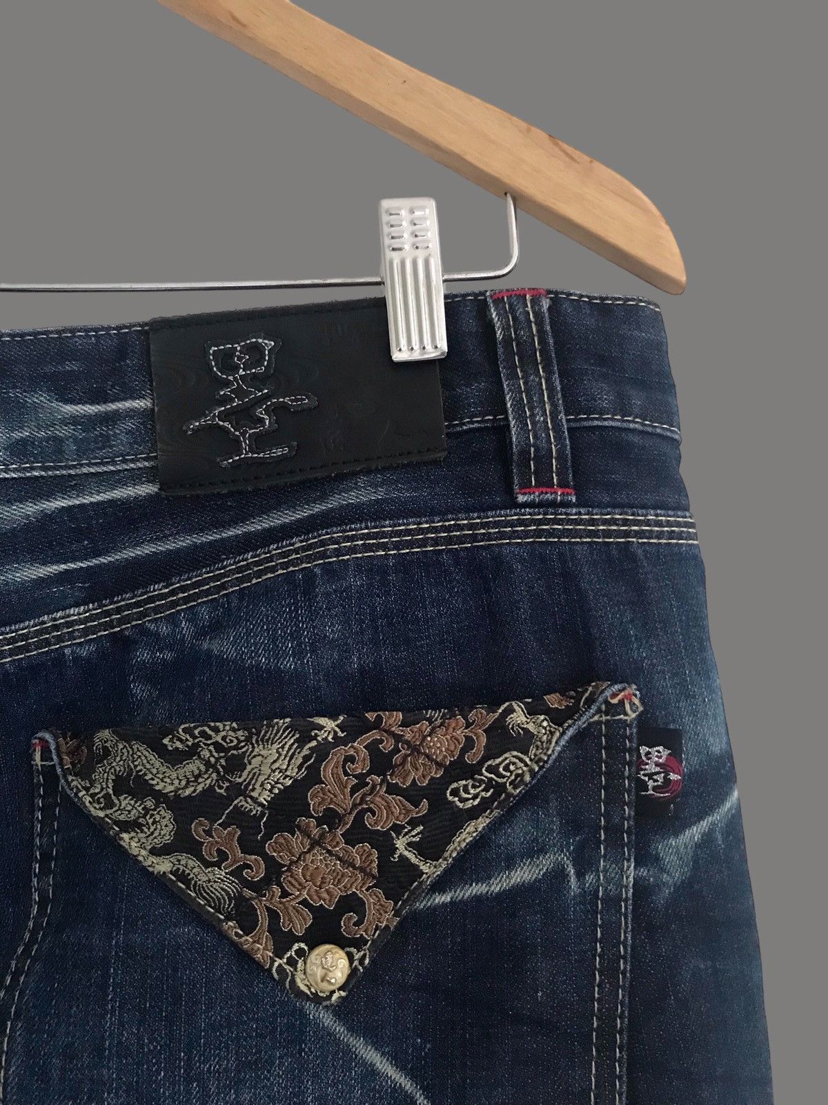 Karakuri Tamashii Japanese Brand Big Train Distressed Denim Sukajan Dragon Size US 35 - 4 Thumbnail