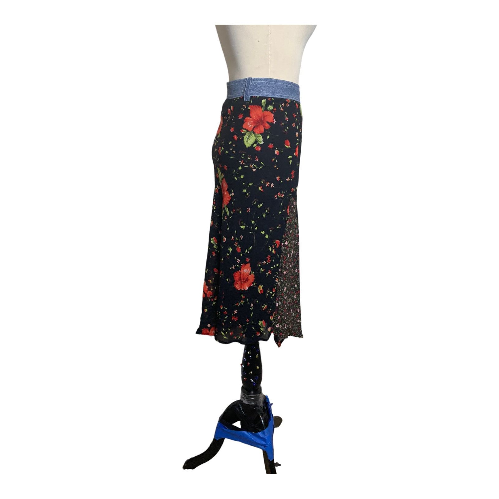 Maje Maje Paris black red floral ruffled skirt size 3- Small Size 32" / US 10 / IT 46 - 11 Thumbnail